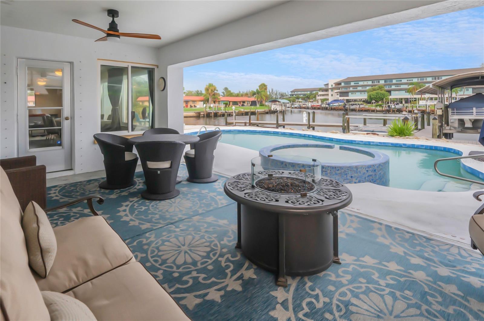 4223 ROYAL PALM DR