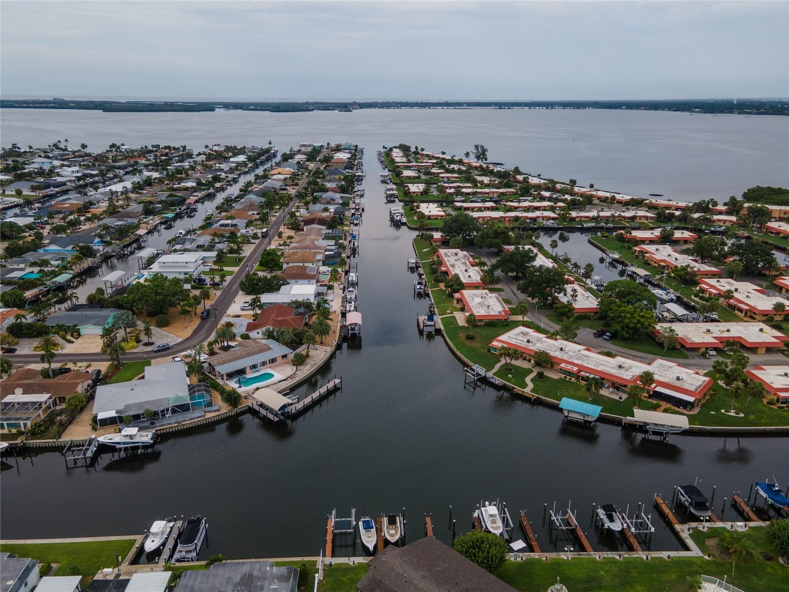 4223 ROYAL PALM DR