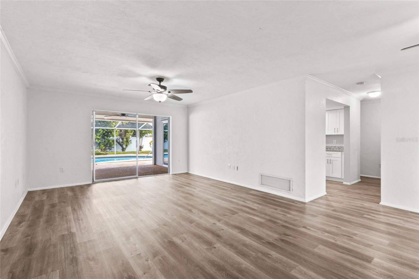7303 11TH AVE W