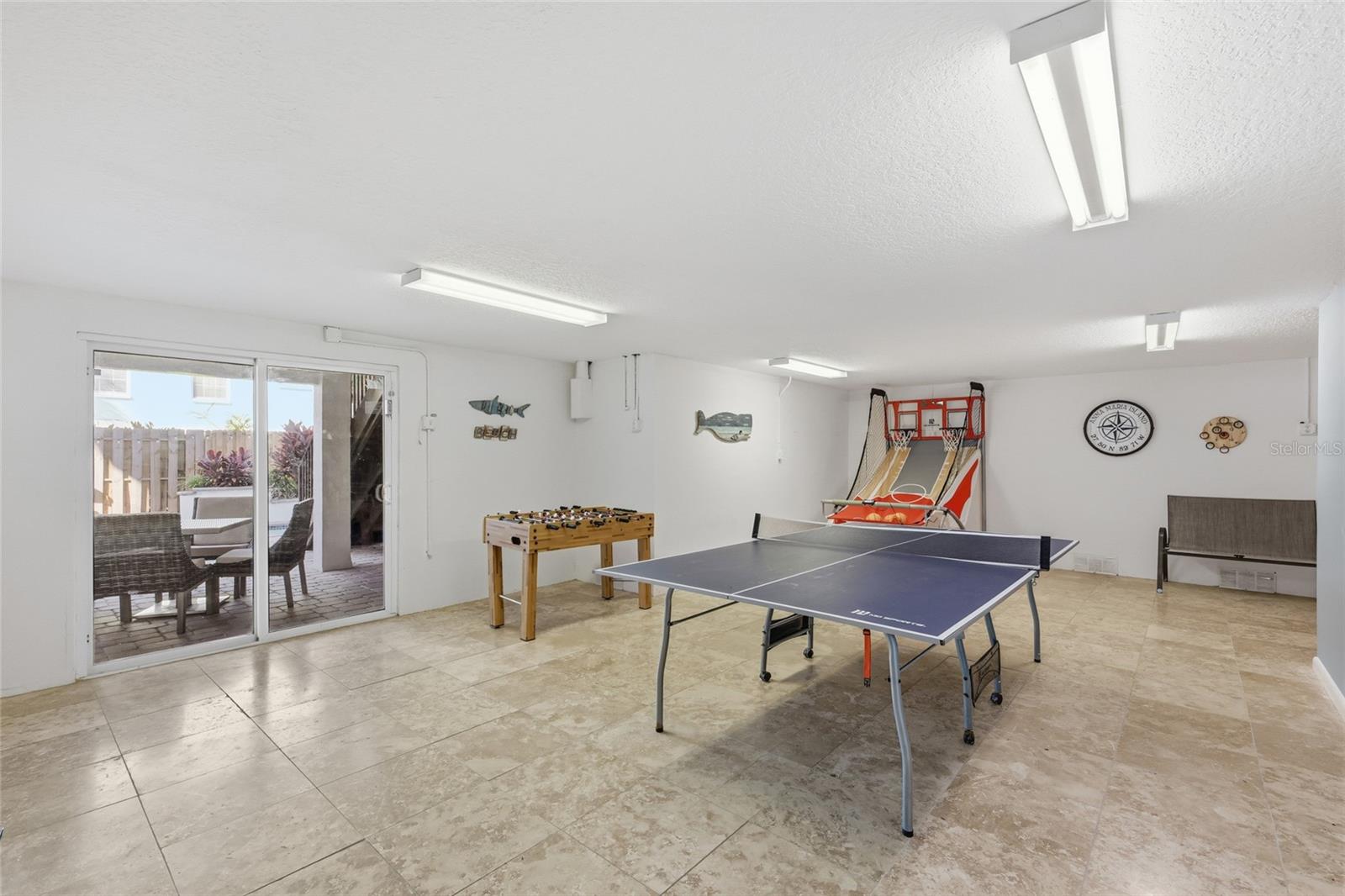 4006 5TH AVE