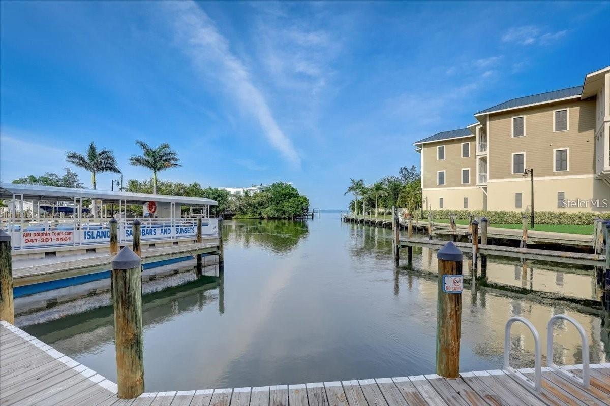 5325 MARINA DRIVE #423