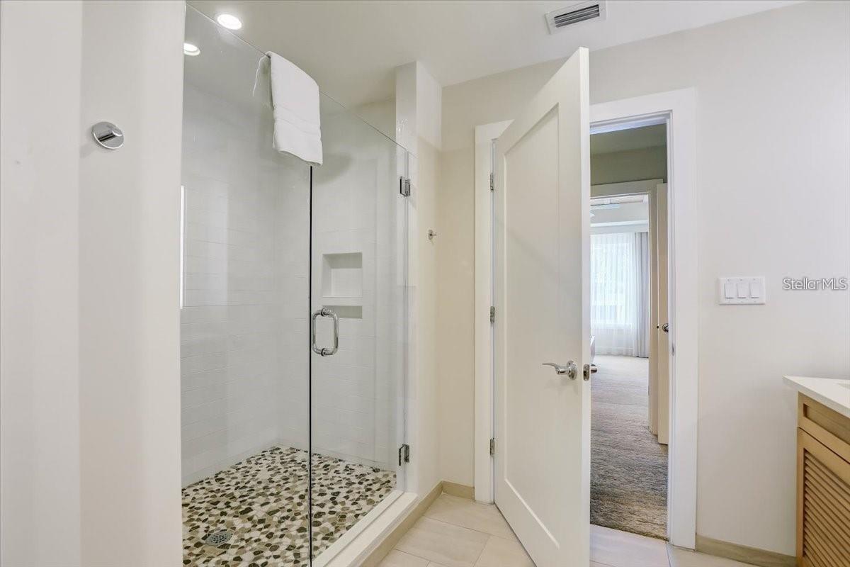 5325 MARINA DRIVE #423