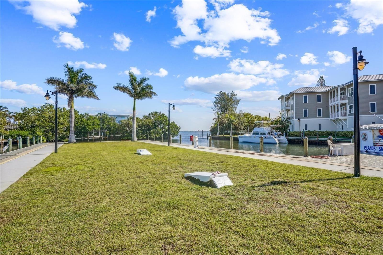 5325 MARINA DRIVE #423