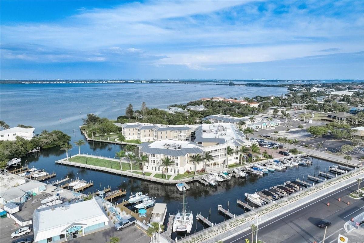5325 MARINA DRIVE #423