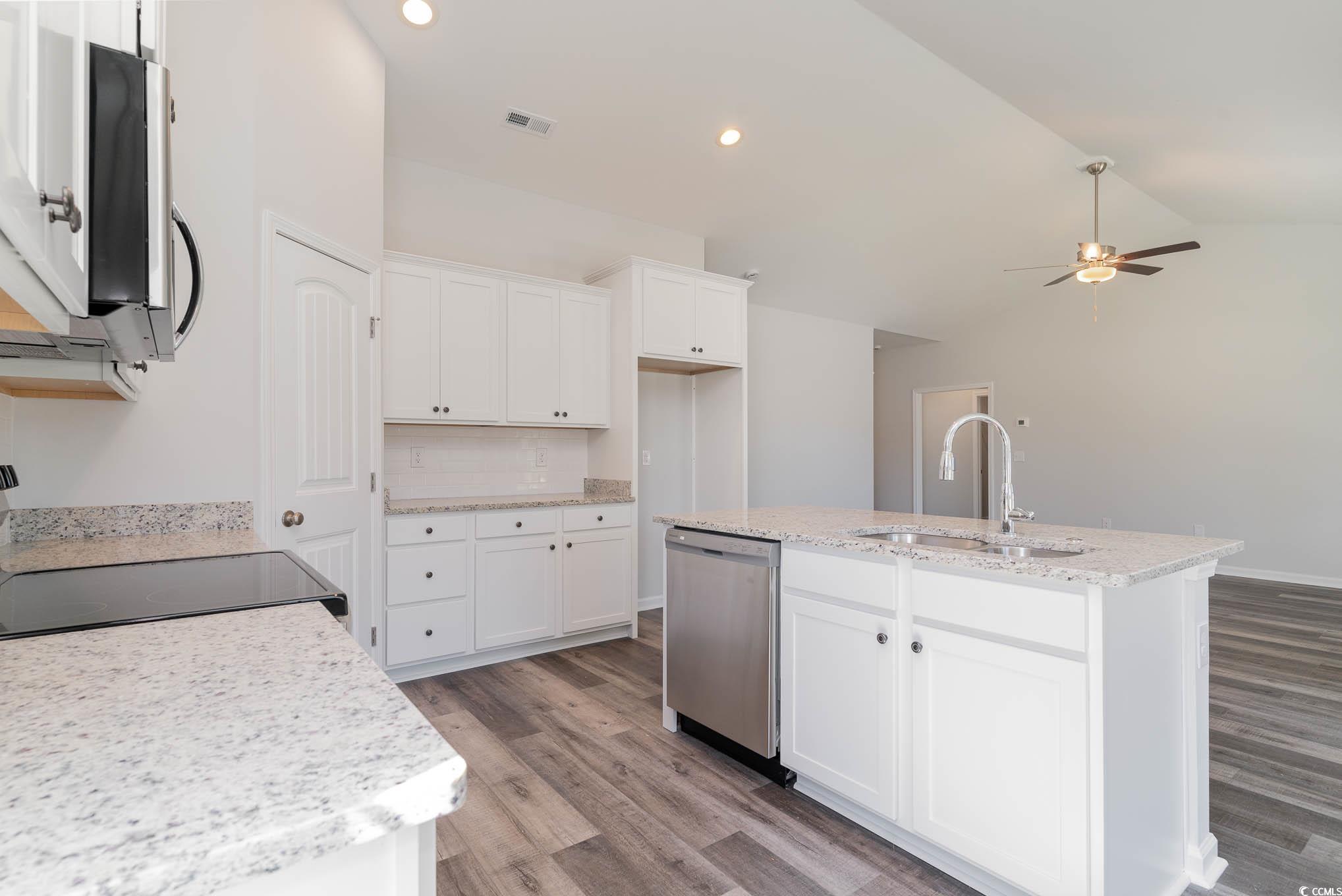 319 Hayloft Circle