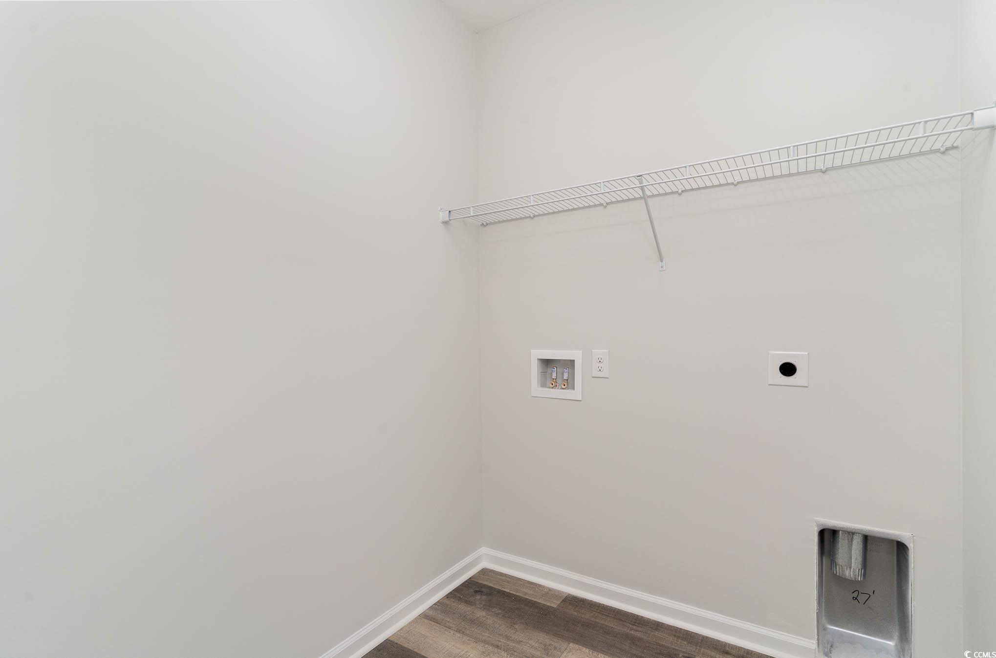 319 Hayloft Circle