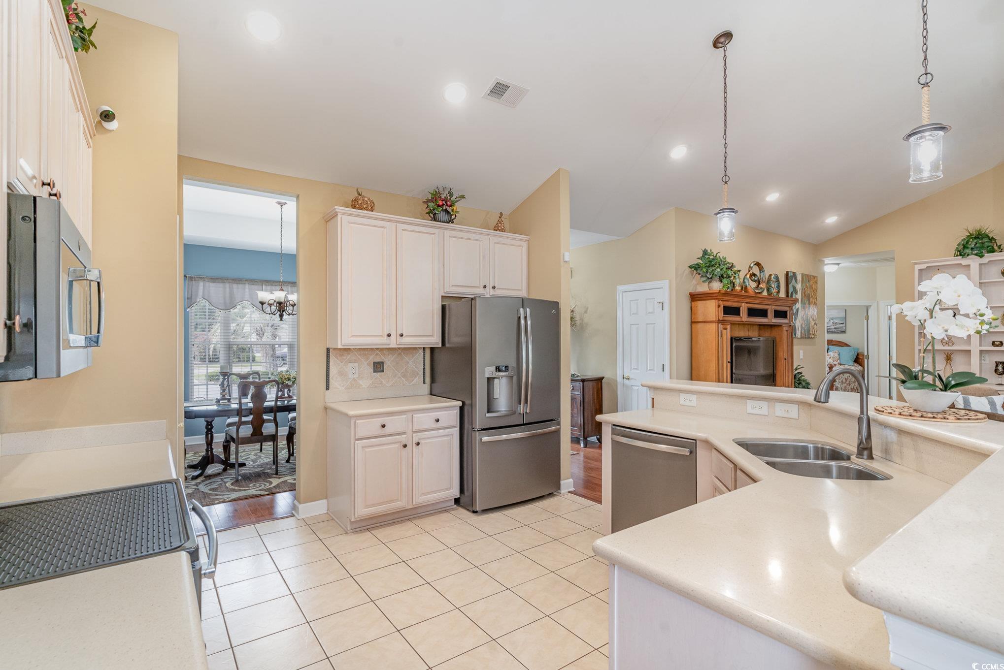 824 Oxbow Dr.