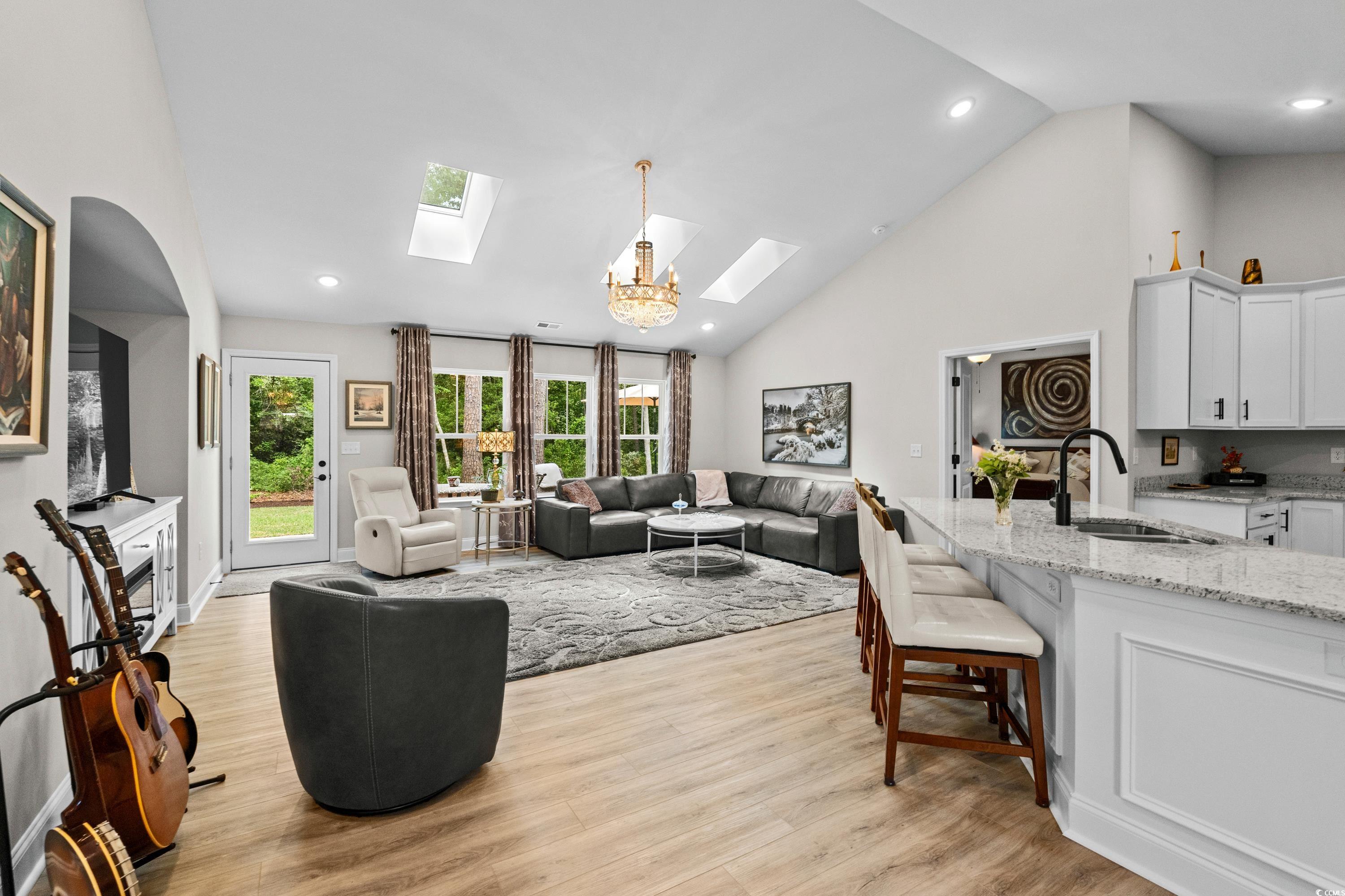 370 Foxtail Dr.