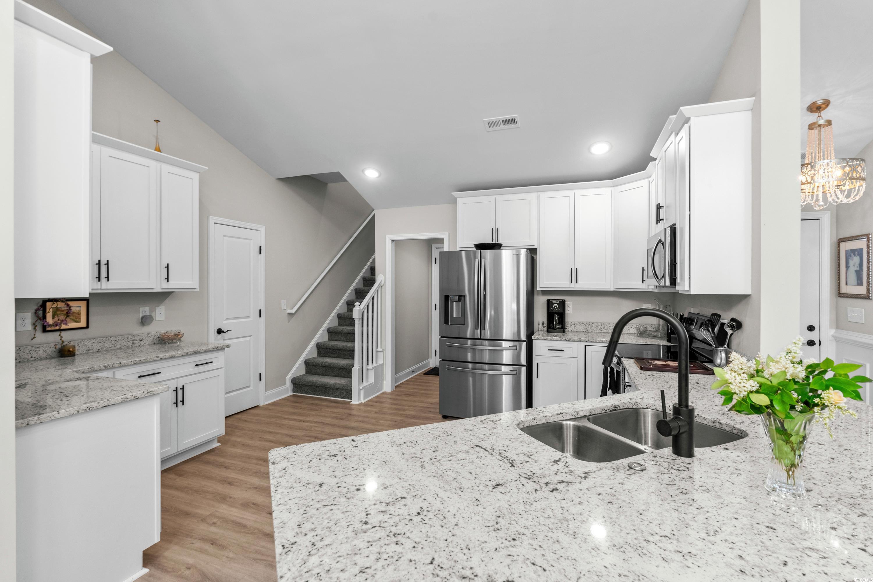 370 Foxtail Dr.