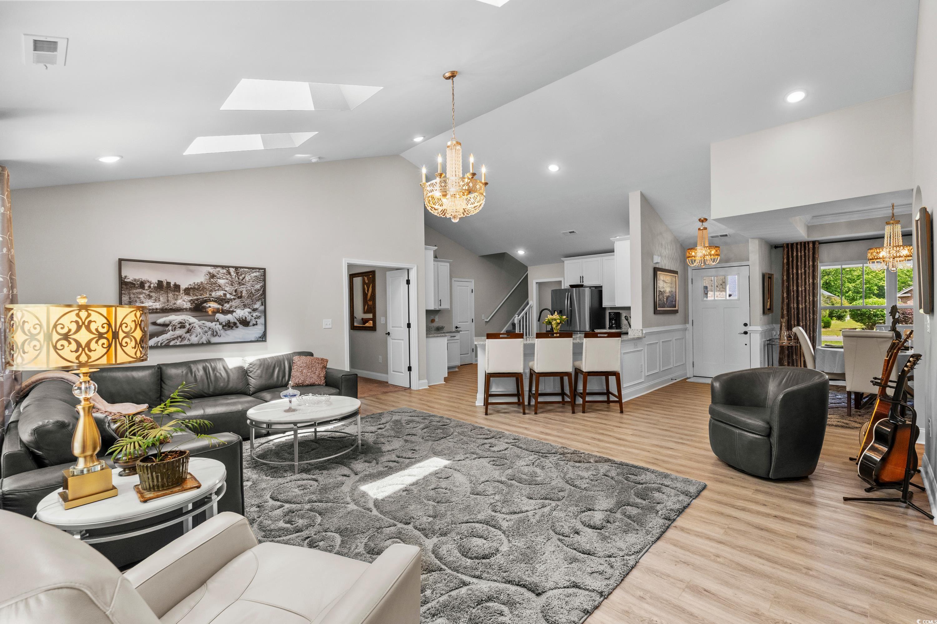 370 Foxtail Dr.
