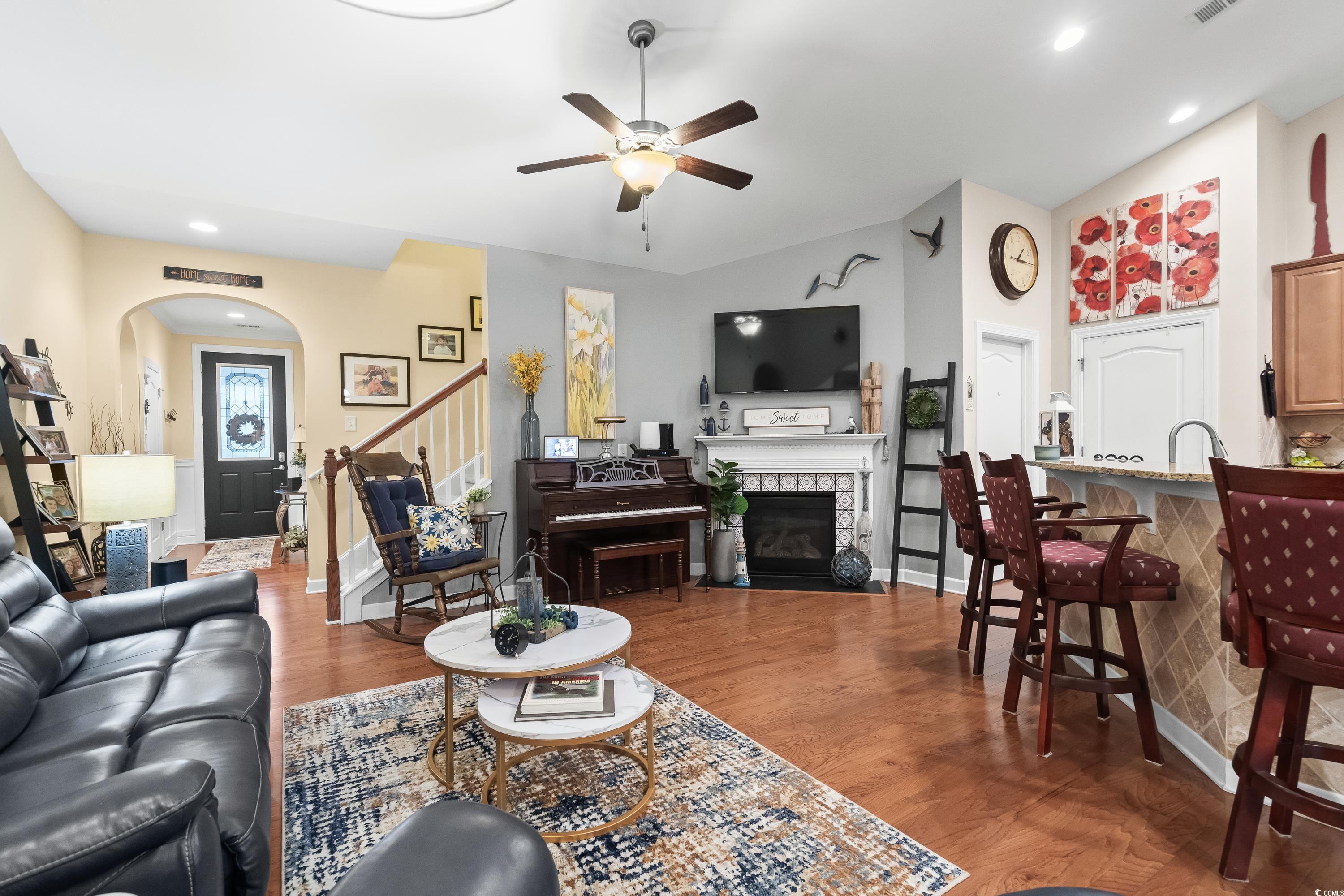 908 Ashbourn Ct.