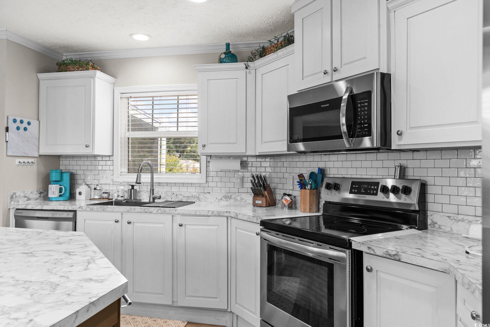 1031 Leebury Ln.