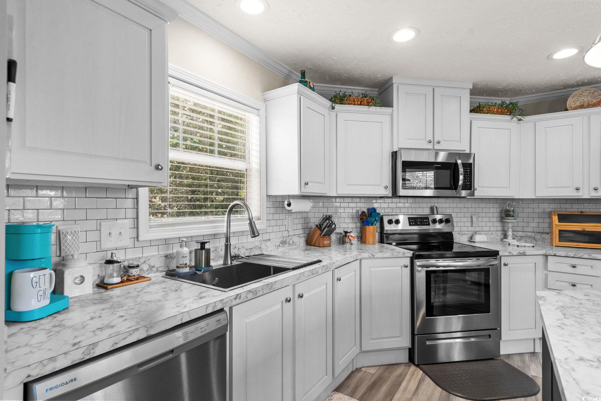 1031 Leebury Ln.