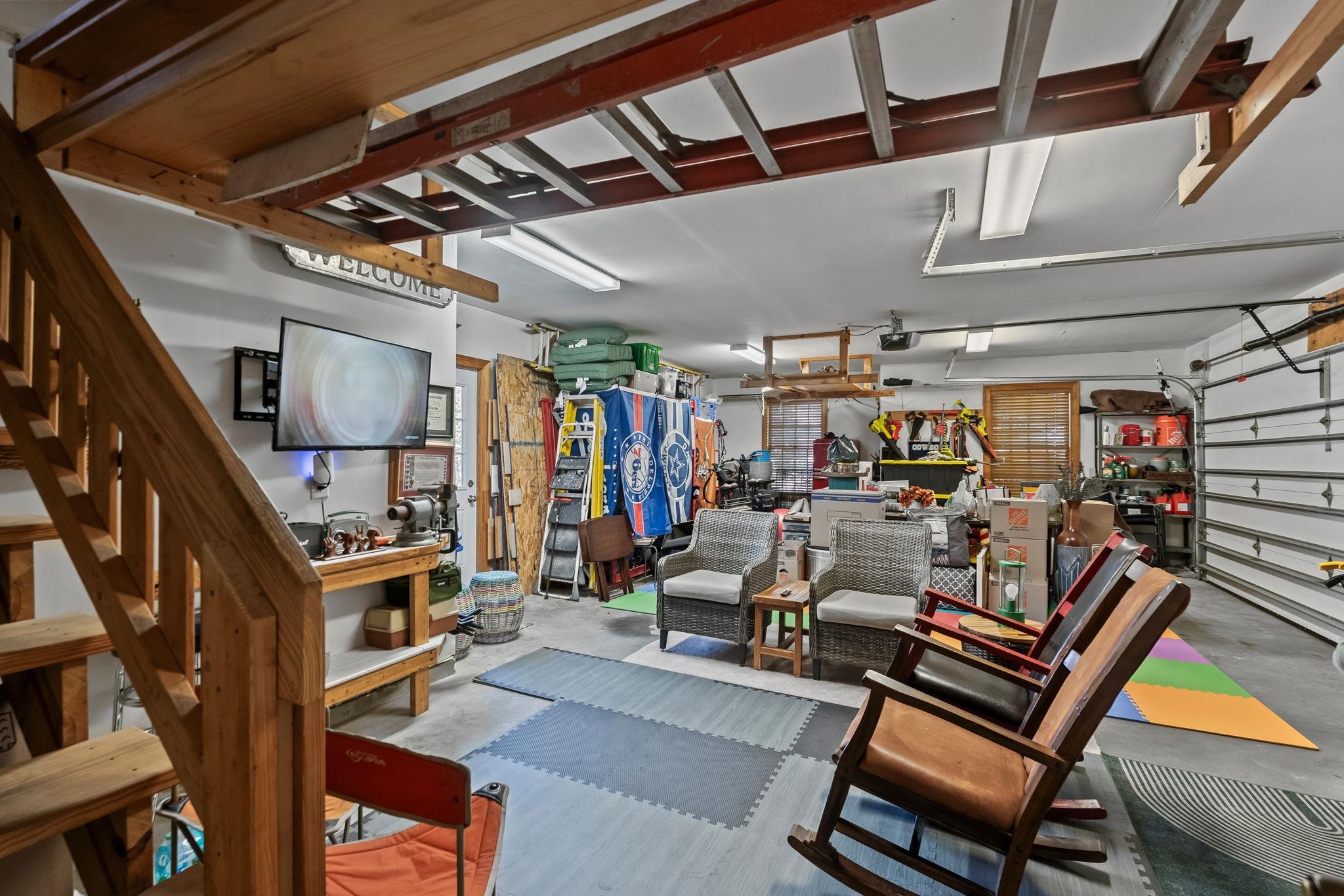 400 Foxtail Dr.