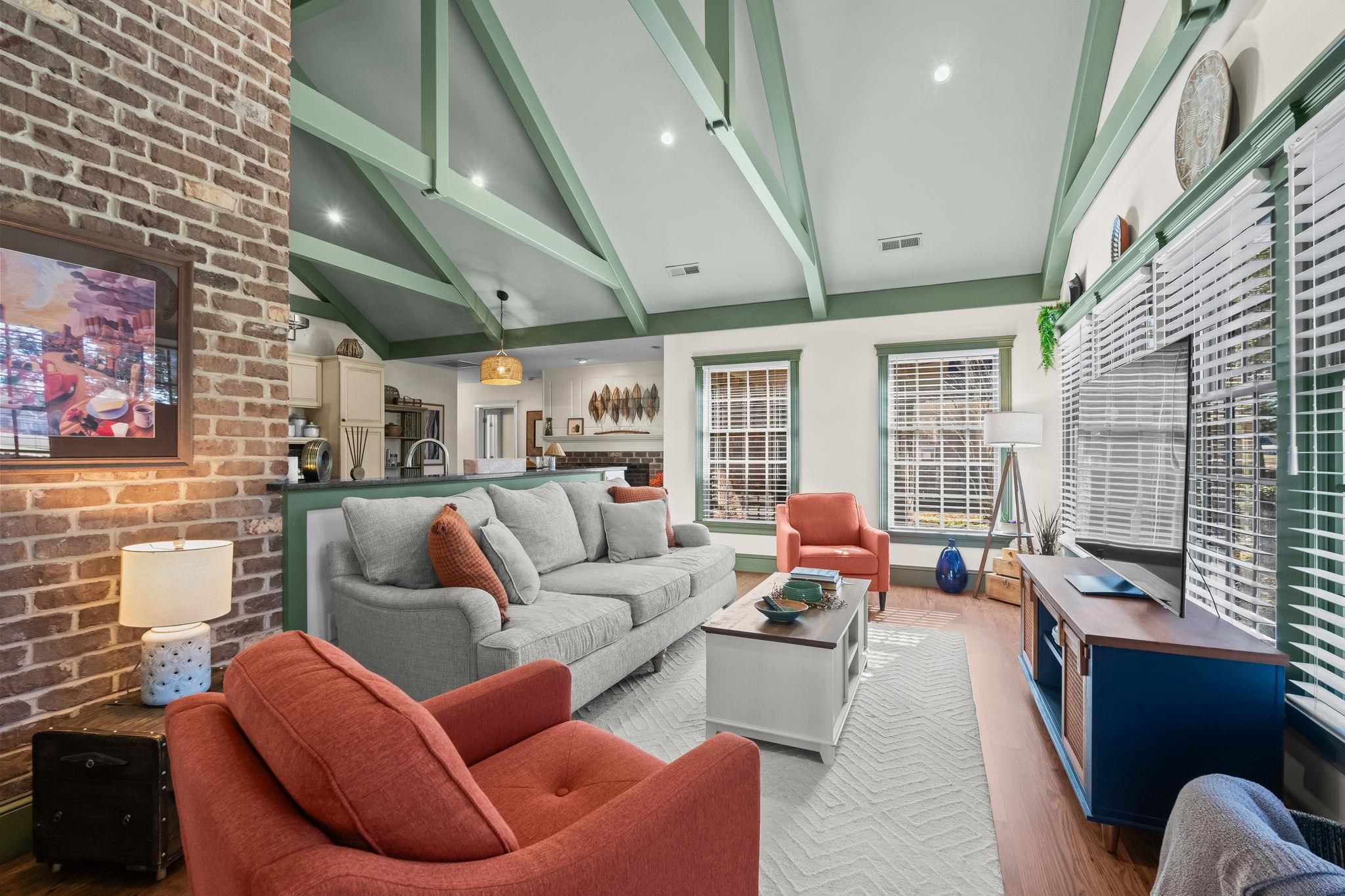 400 Foxtail Dr.