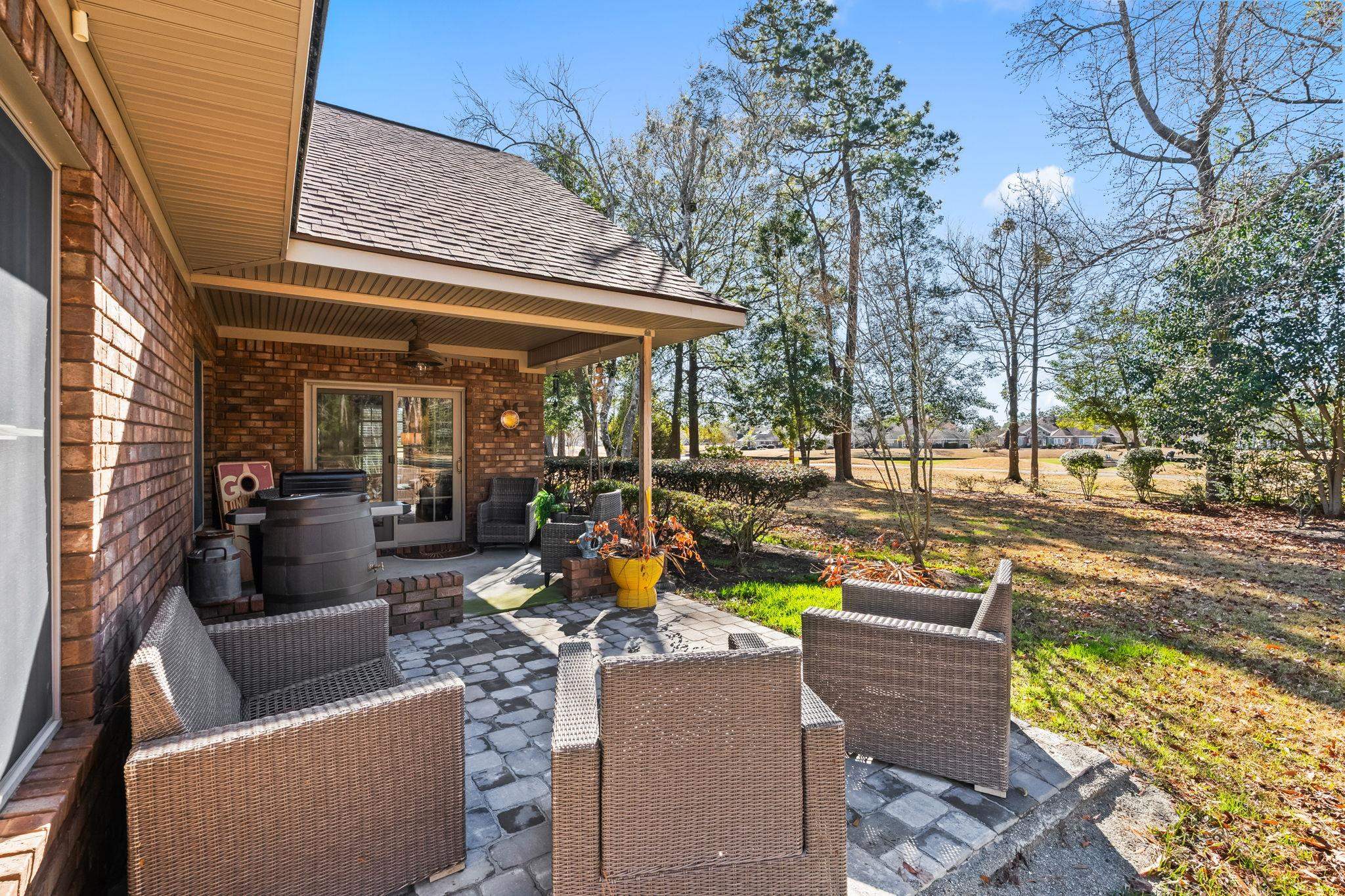 400 Foxtail Dr.
