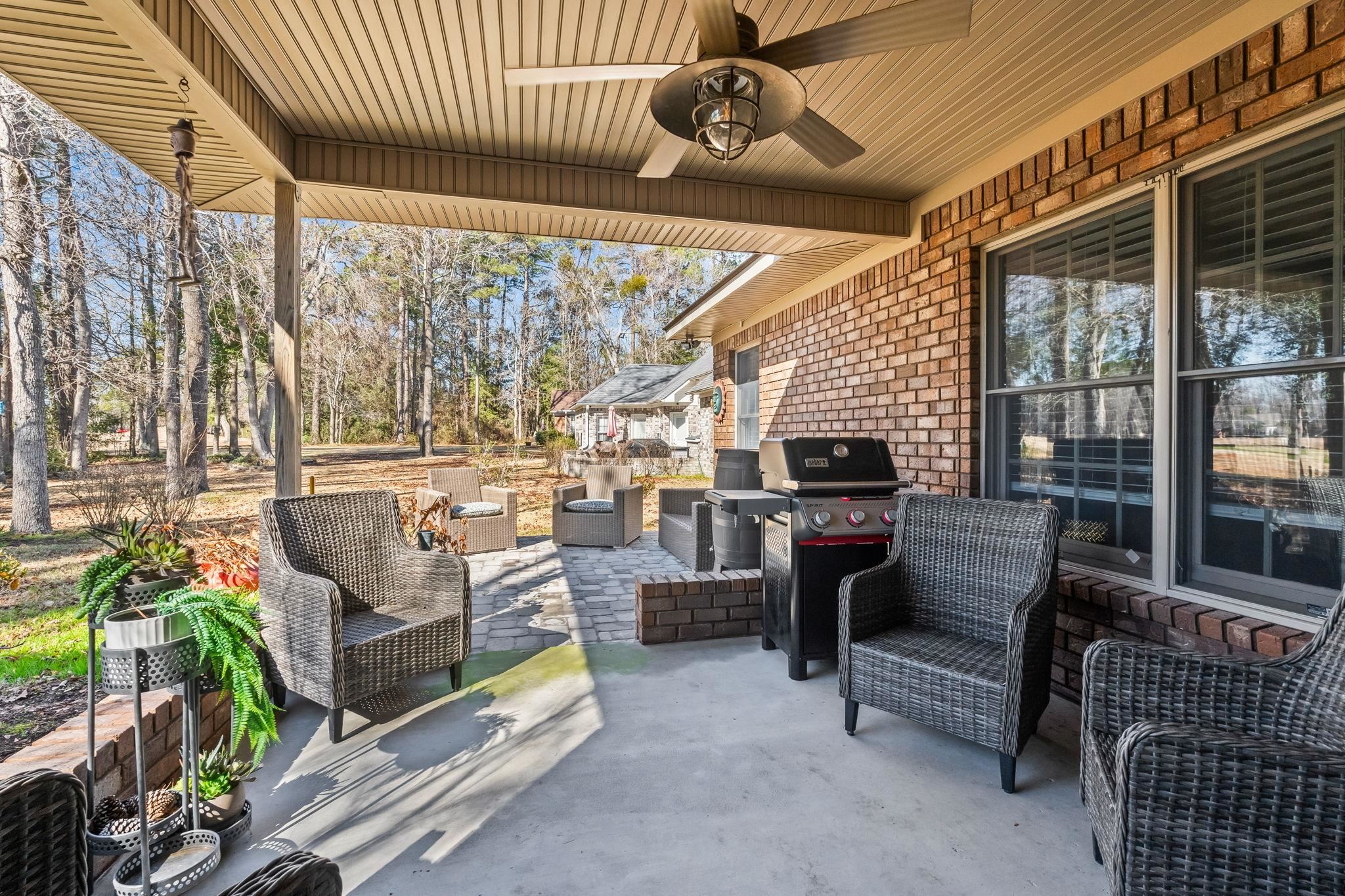 400 Foxtail Dr.