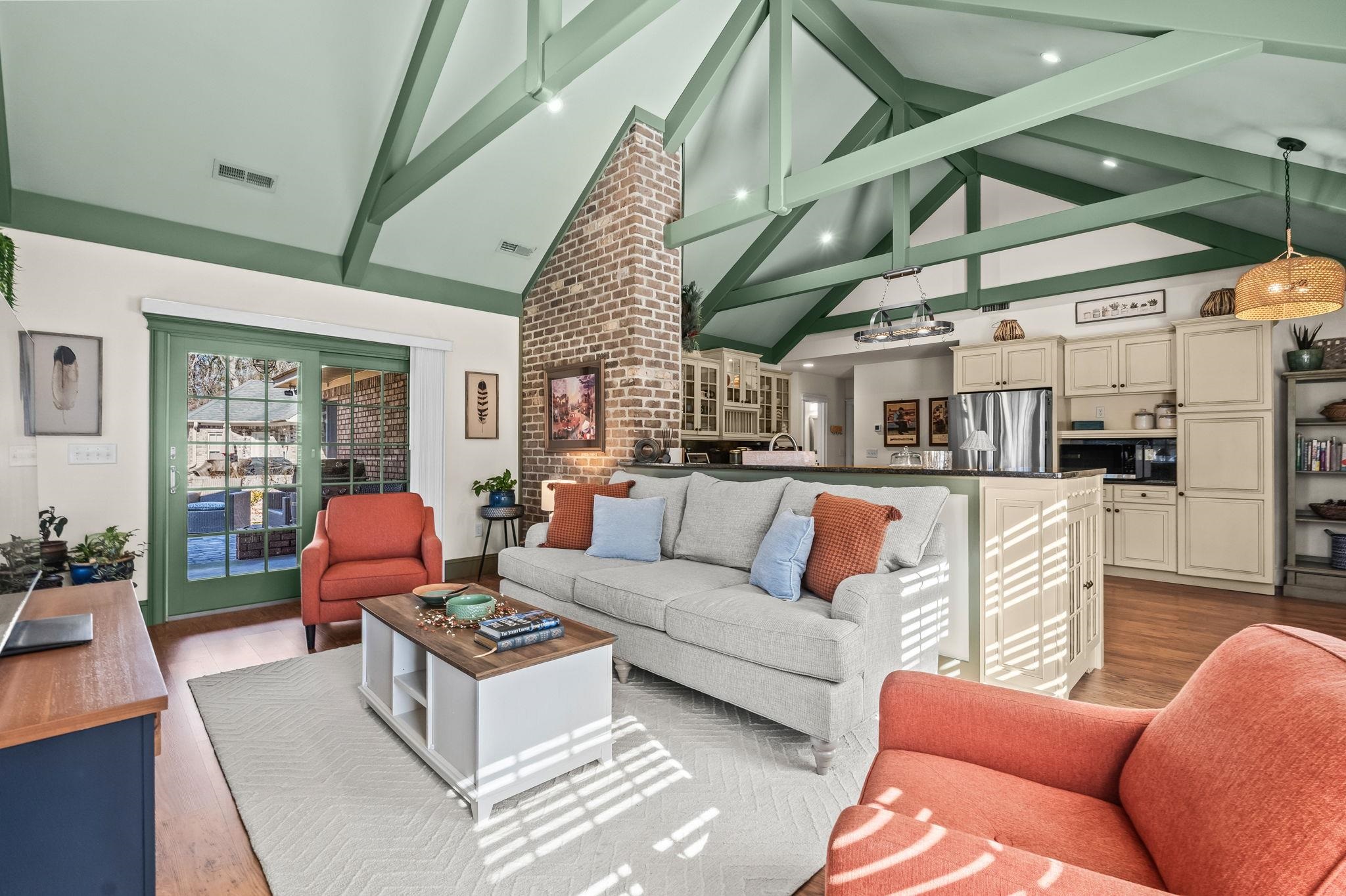 400 Foxtail Dr.