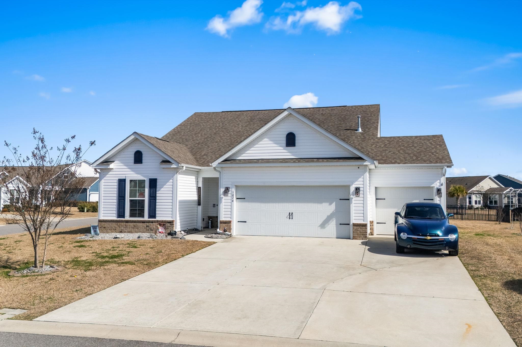 1076 Caprisia Loop
