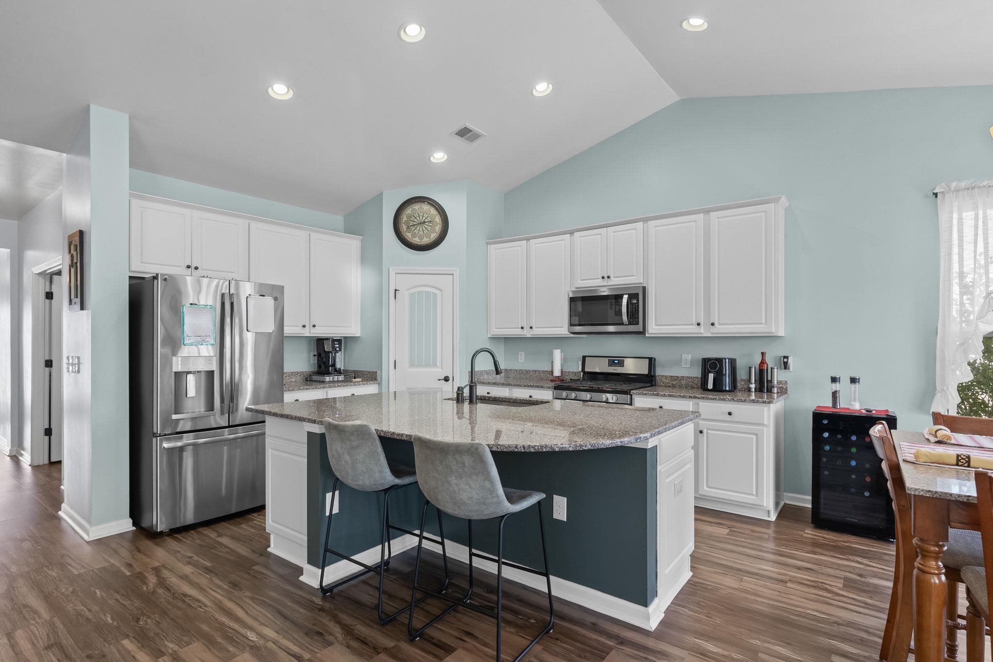1076 Caprisia Loop