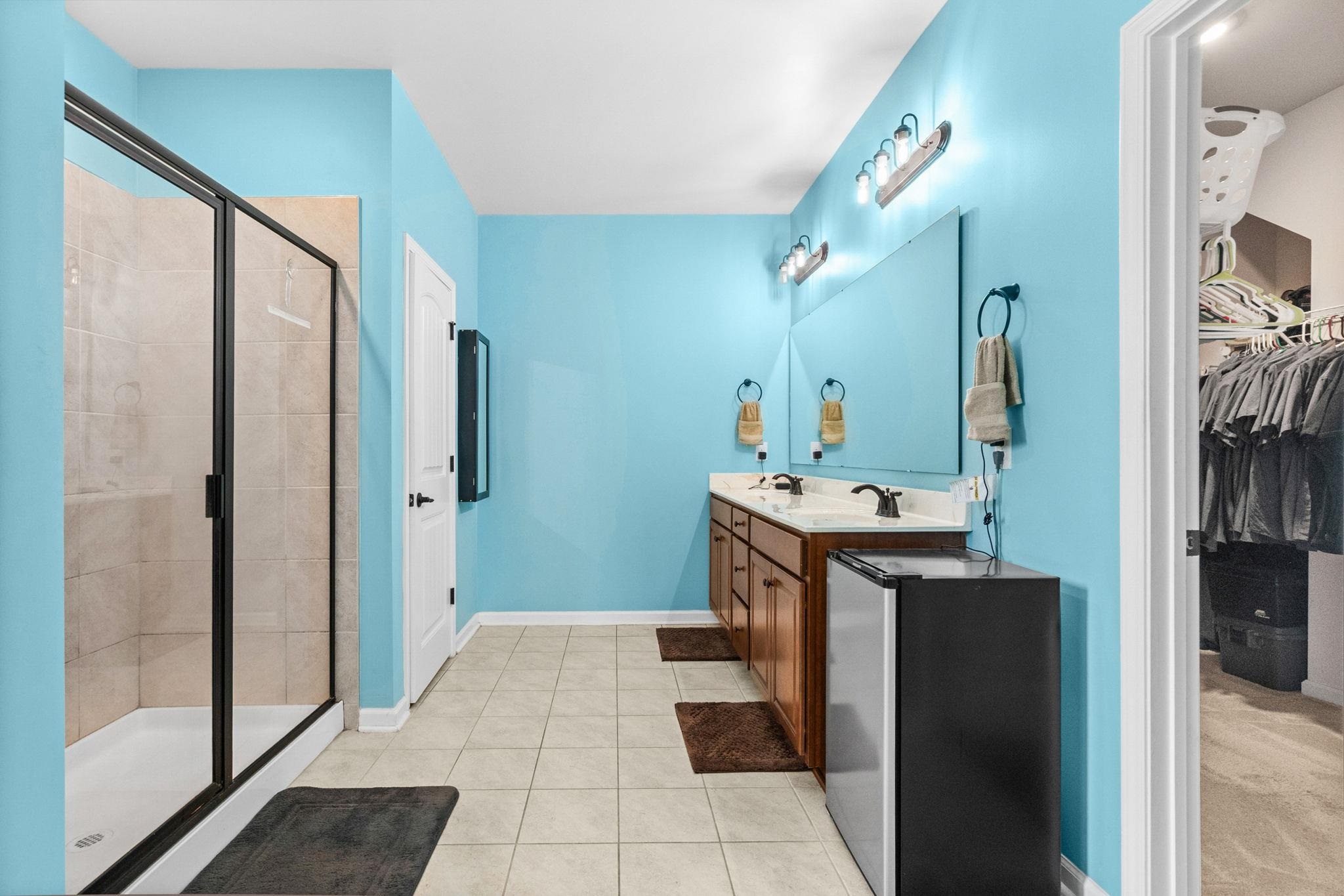 1076 Caprisia Loop