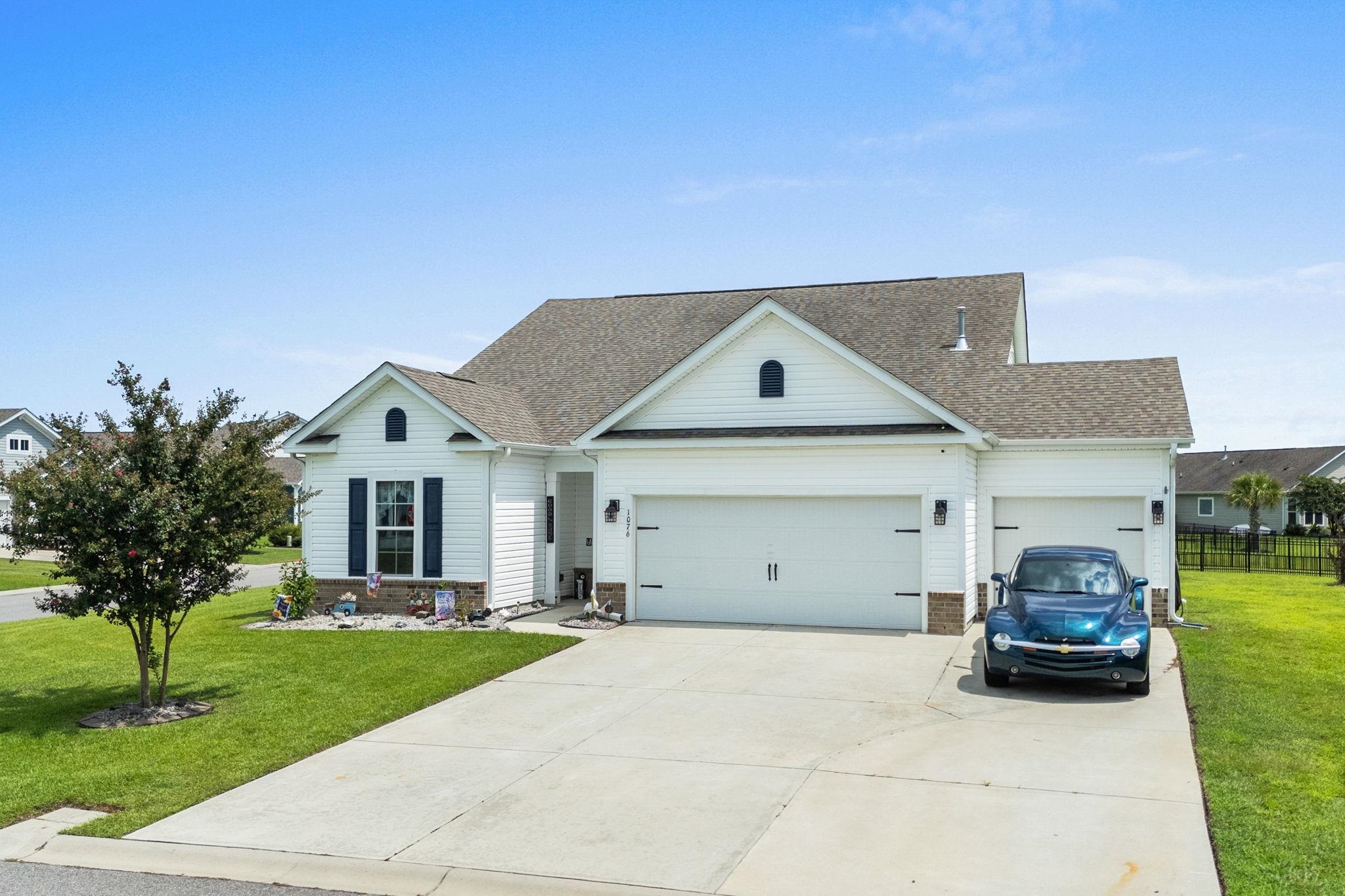 1076 Caprisia Loop