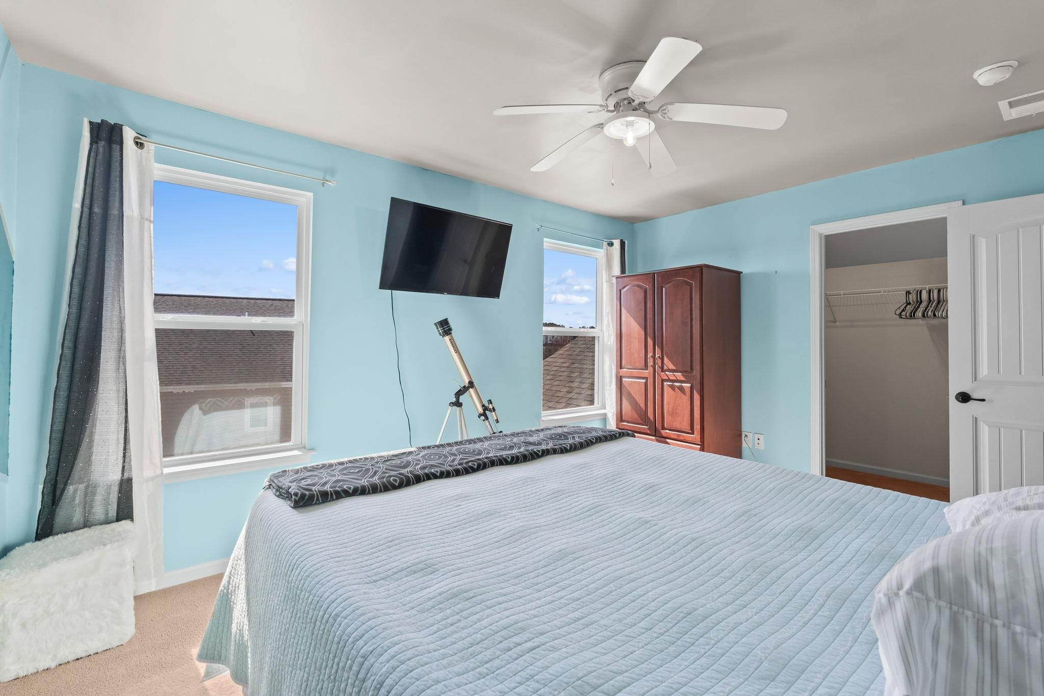 1076 Caprisia Loop