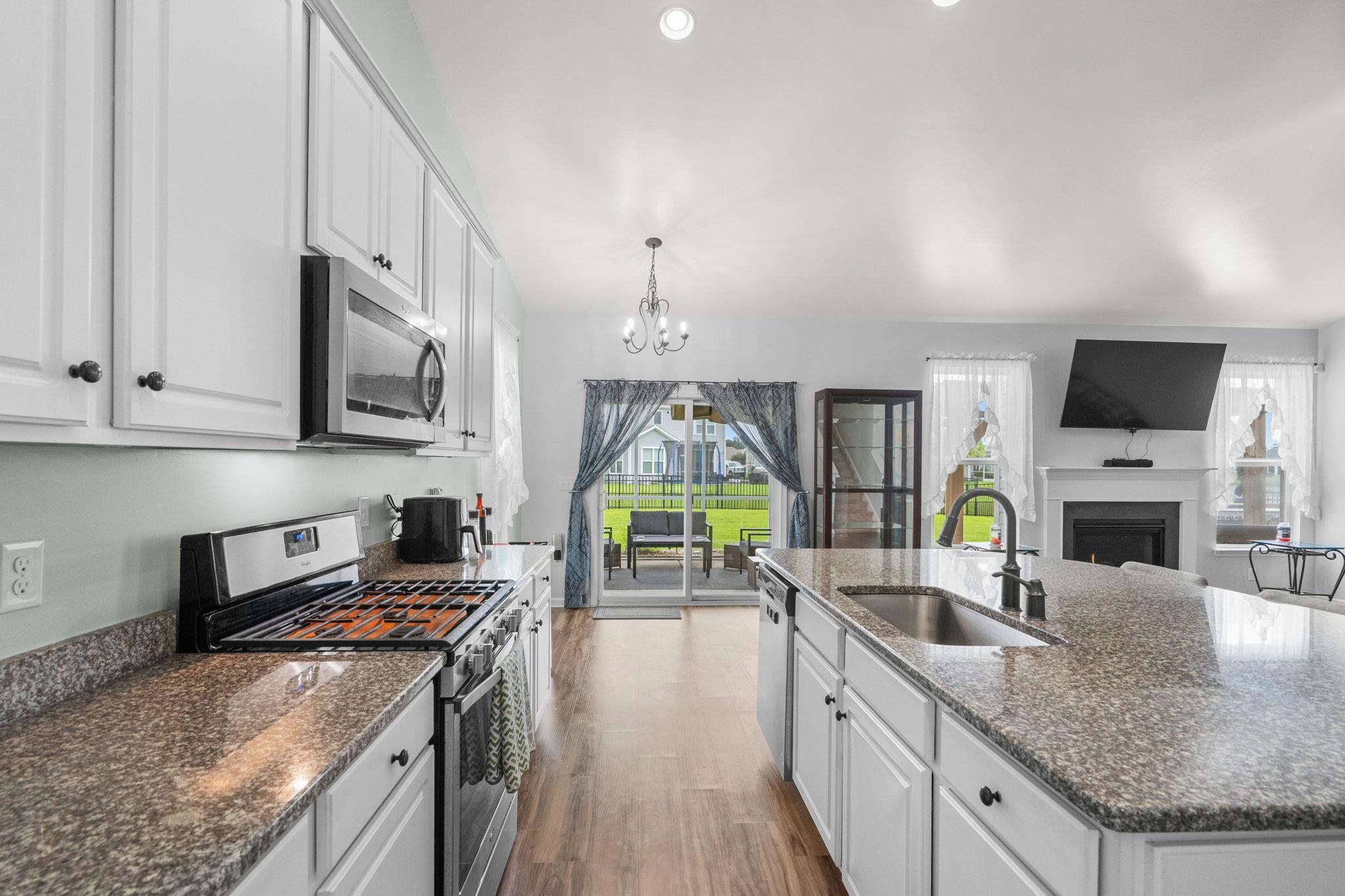 1076 Caprisia Loop
