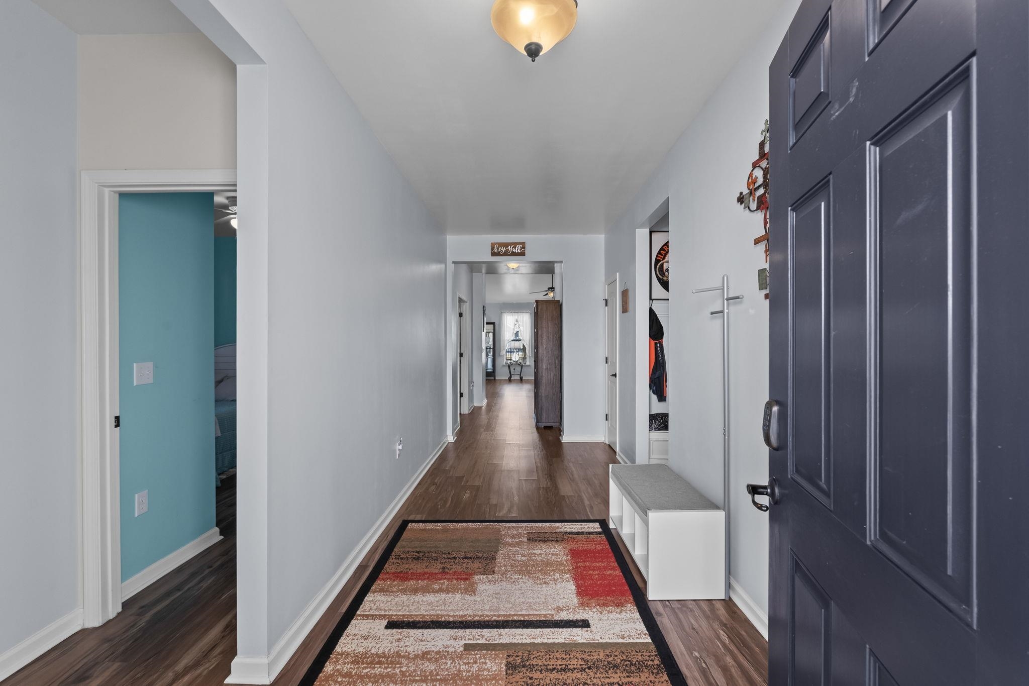 1076 Caprisia Loop
