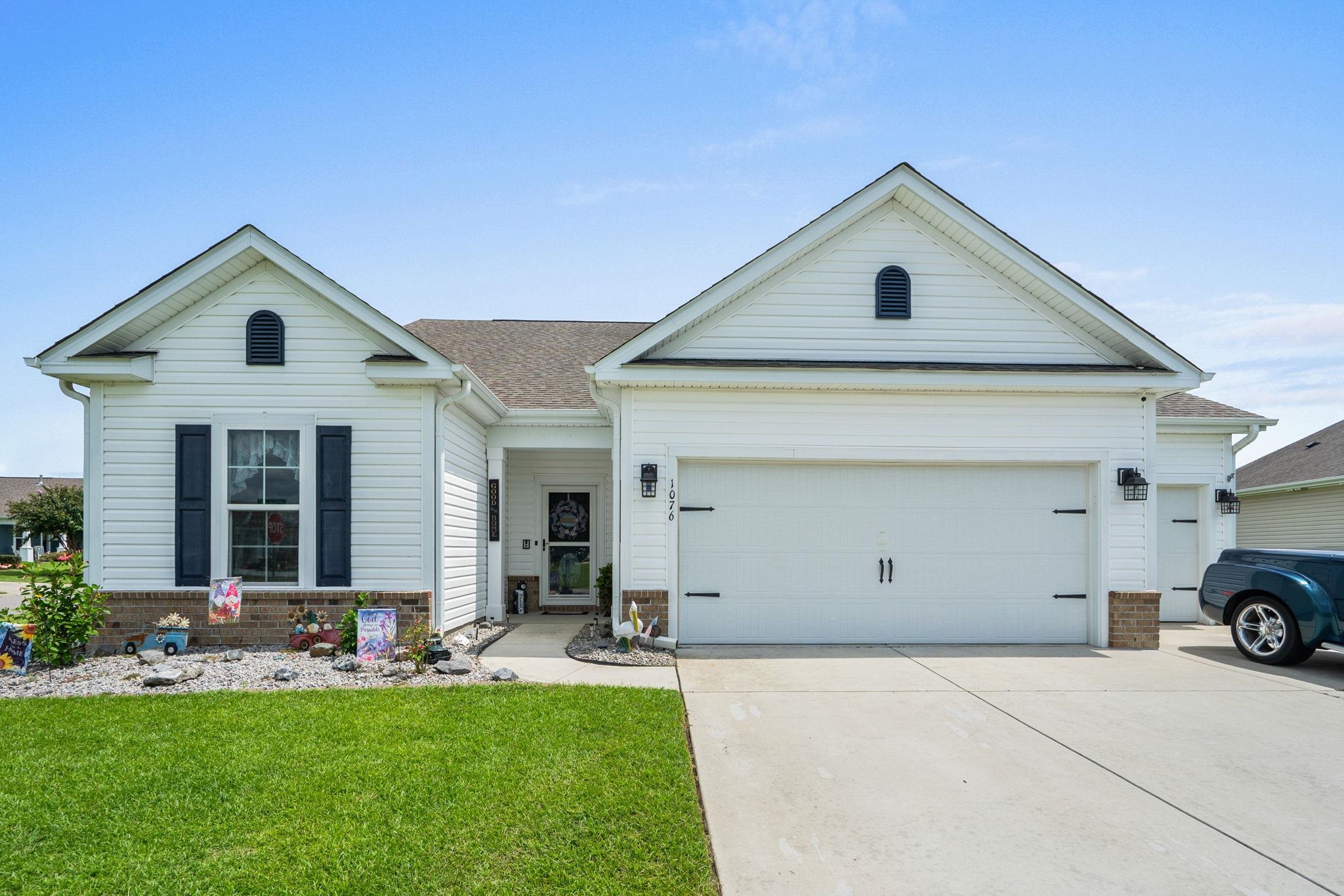 1076 Caprisia Loop