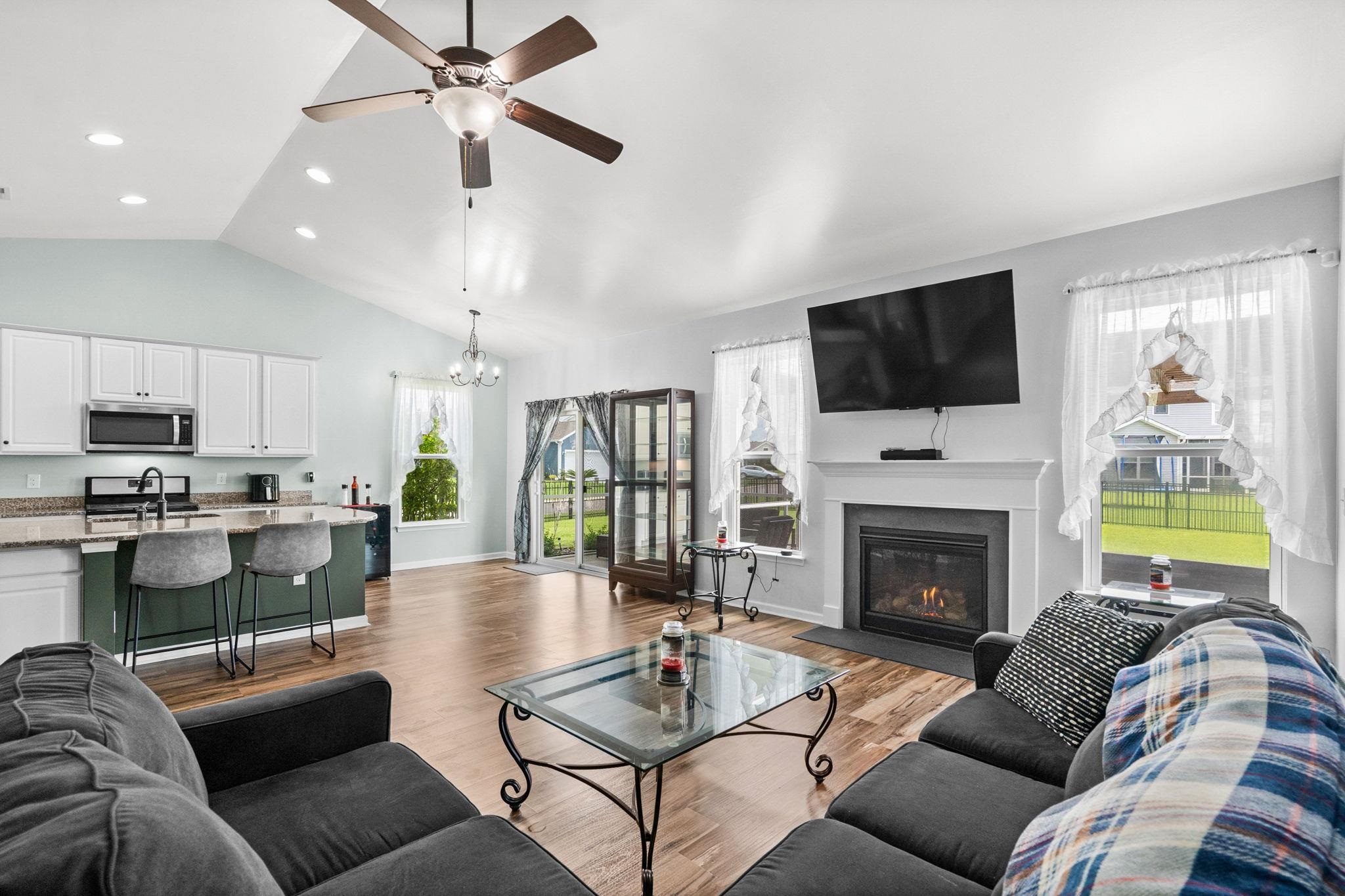 1076 Caprisia Loop