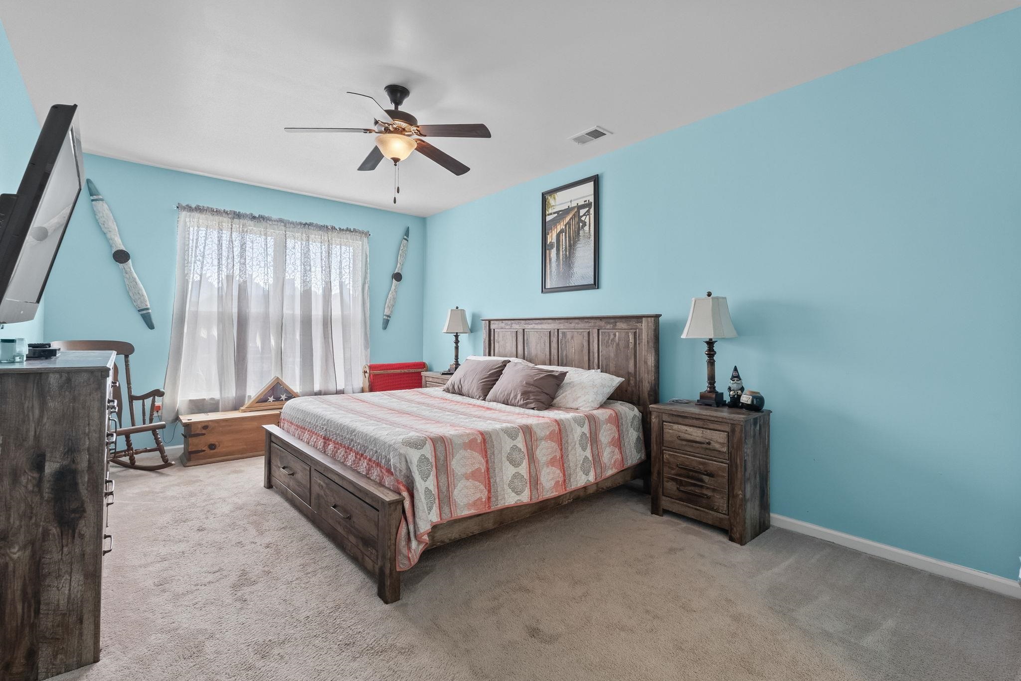 1076 Caprisia Loop