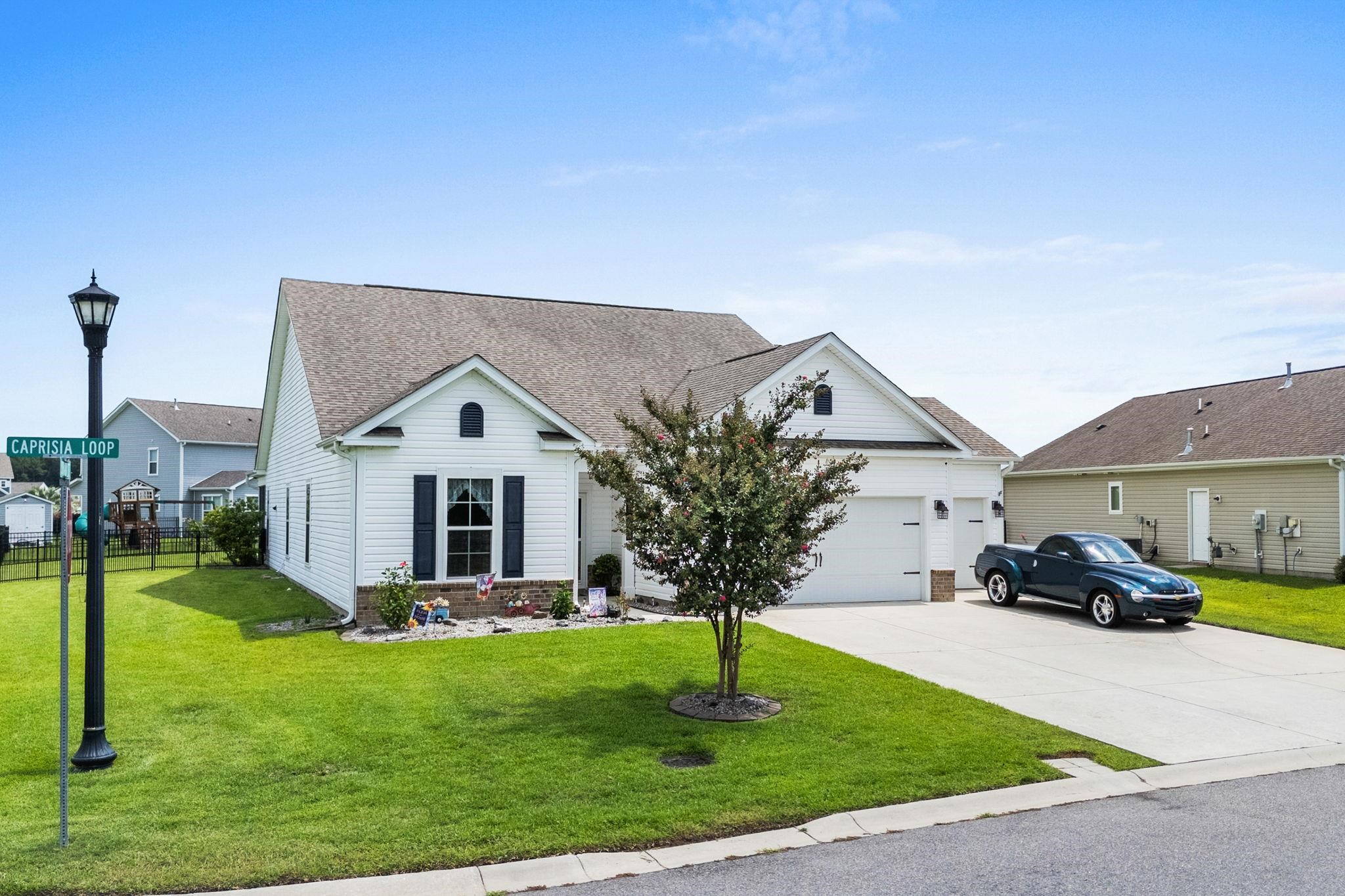 1076 Caprisia Loop