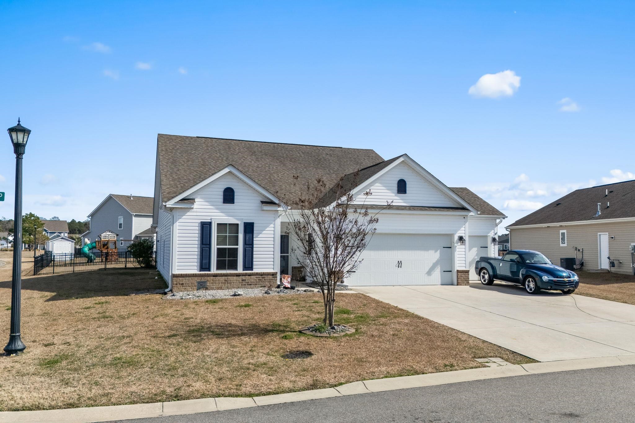 1076 Caprisia Loop