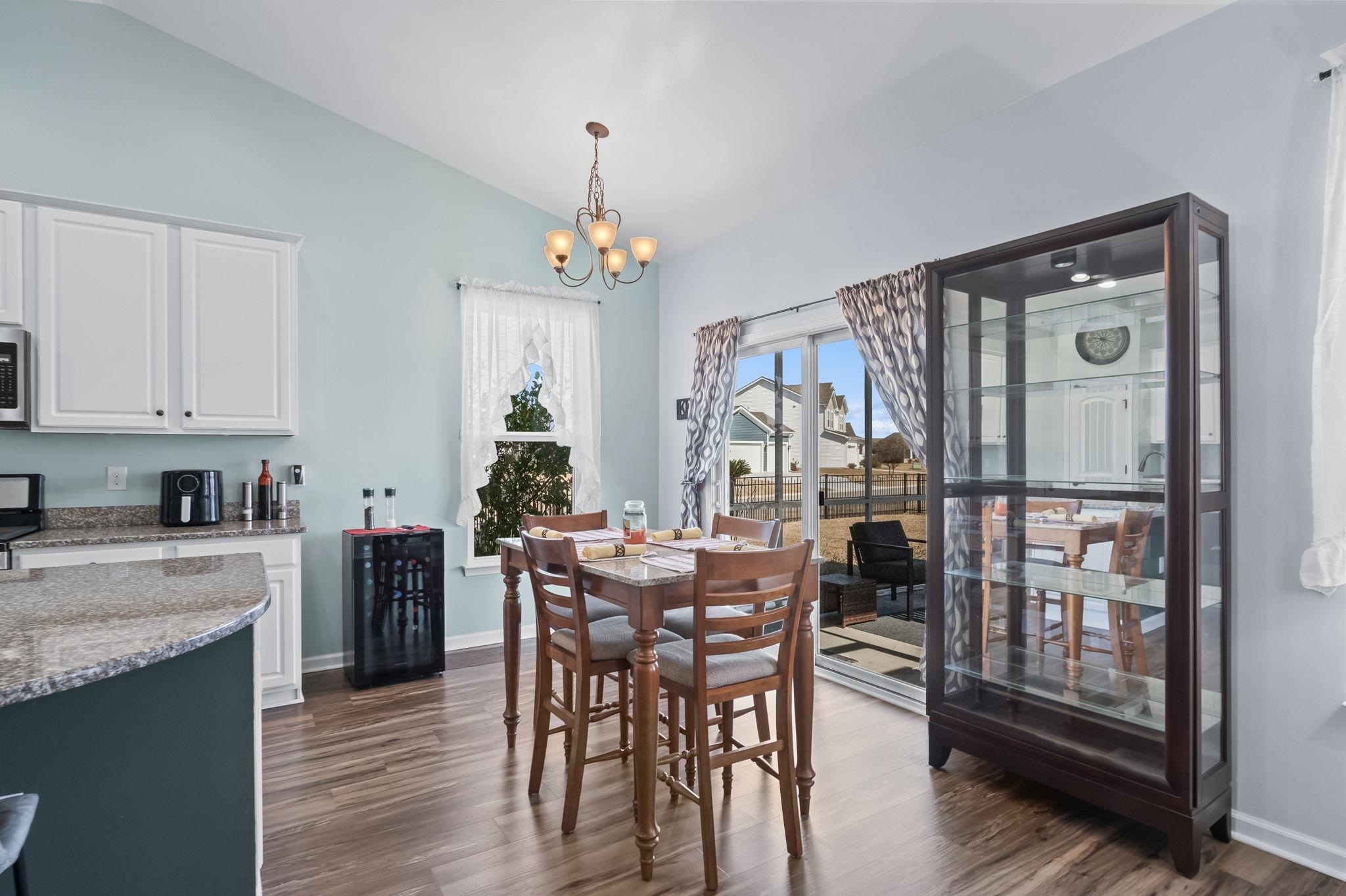 1076 Caprisia Loop