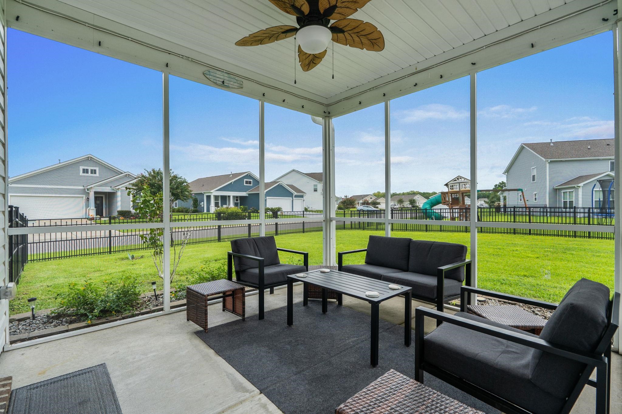 1076 Caprisia Loop