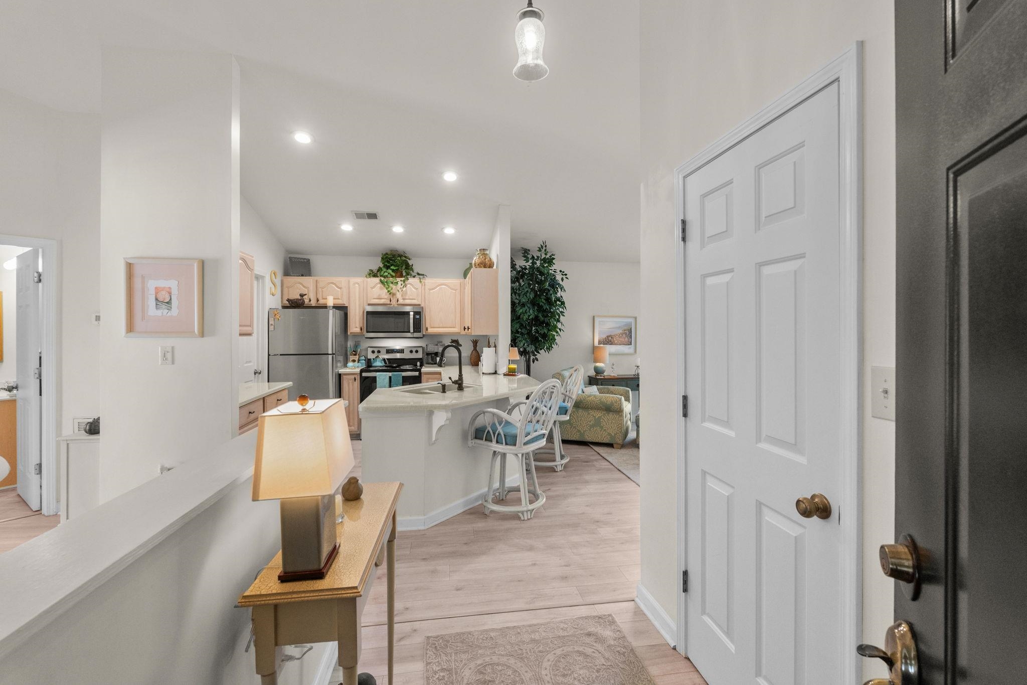 611 Pipers Ln. Unit: 611