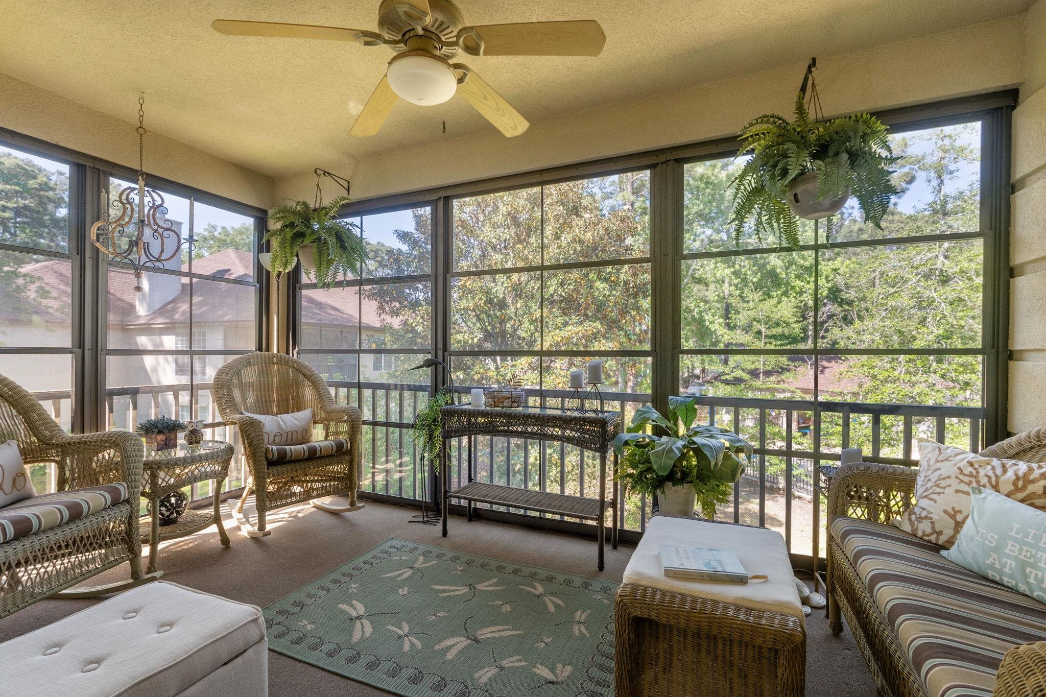 611 Pipers Ln. Unit: 611