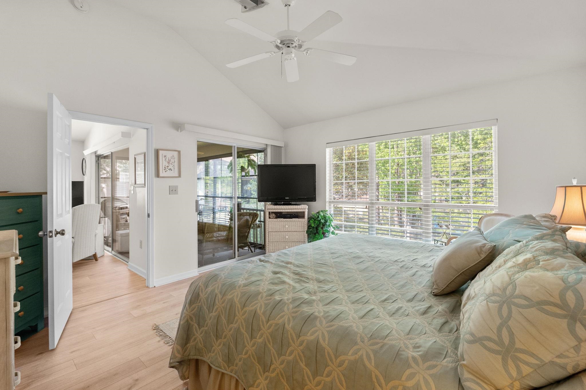611 Pipers Ln. Unit: 611