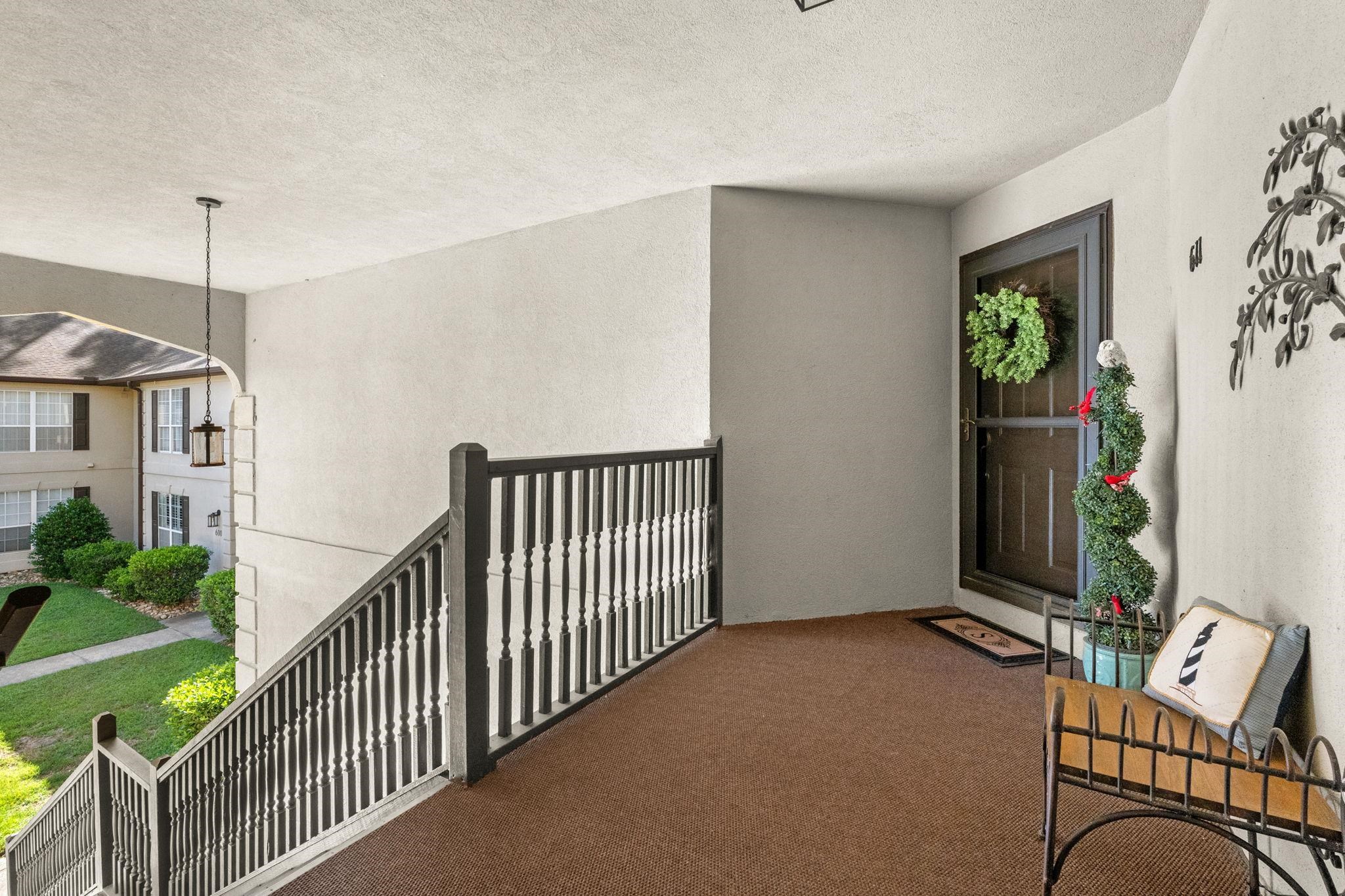 611 Pipers Ln. Unit: 611