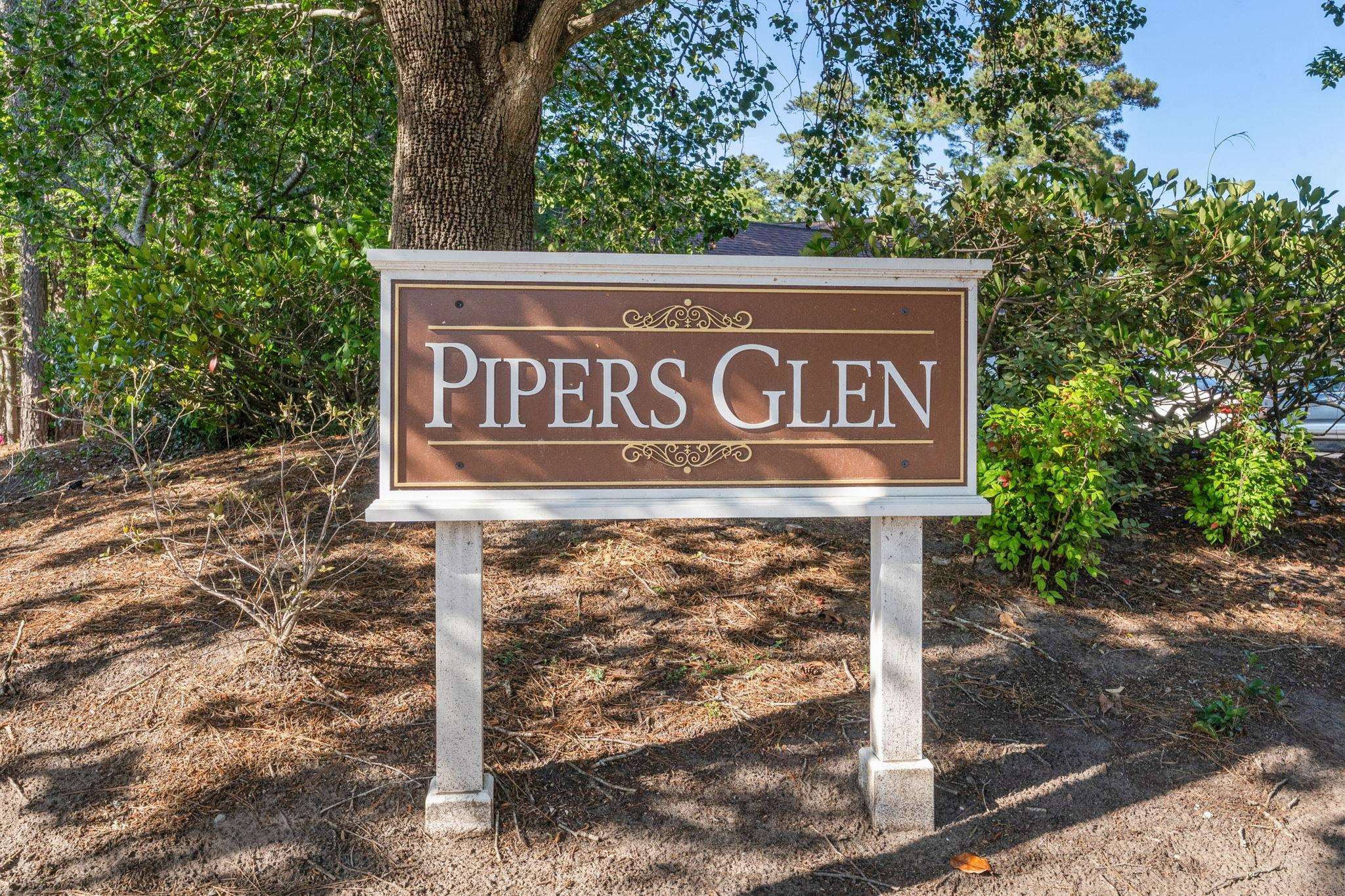 611 Pipers Ln. Unit: 611
