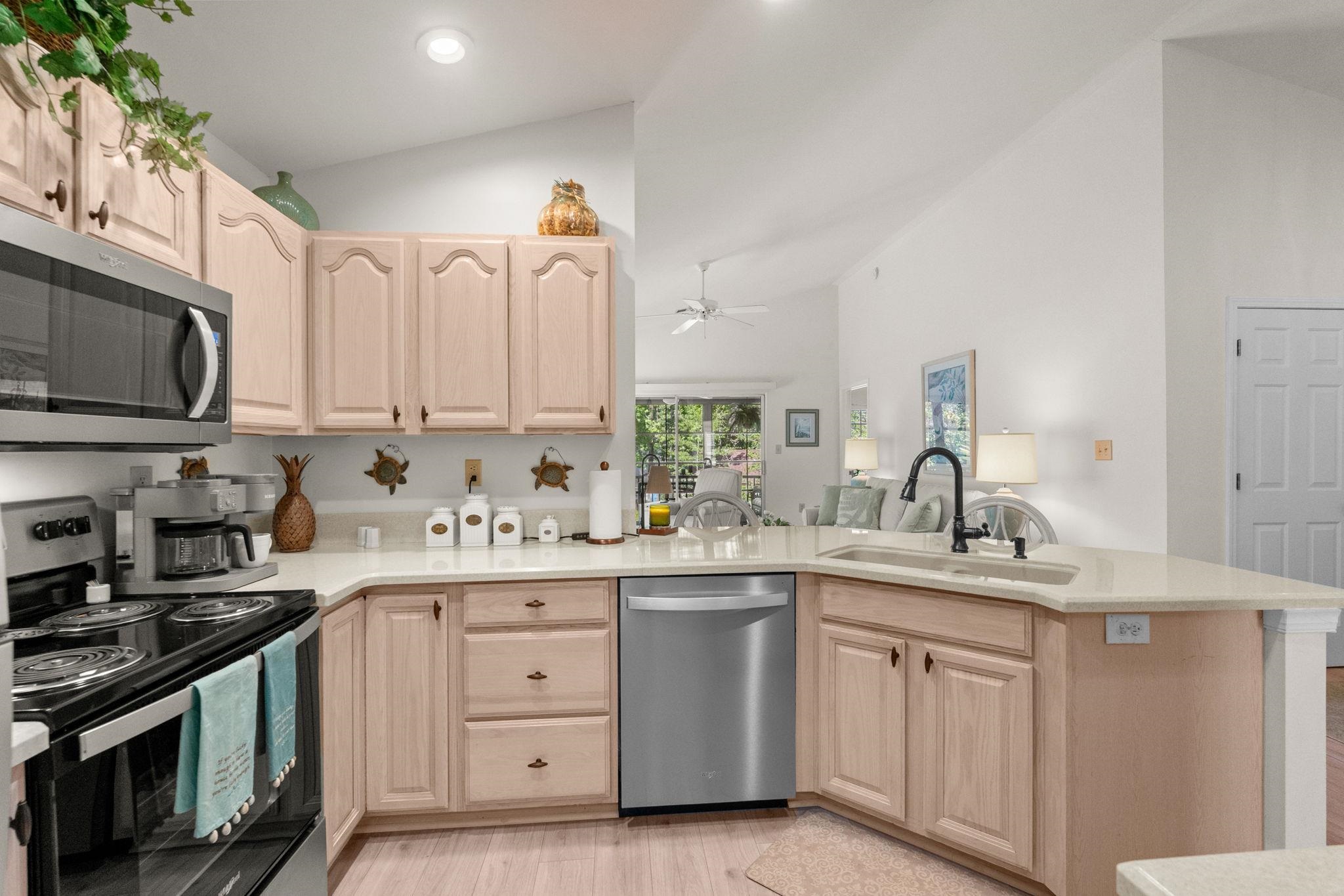 611 Pipers Ln. Unit: 611