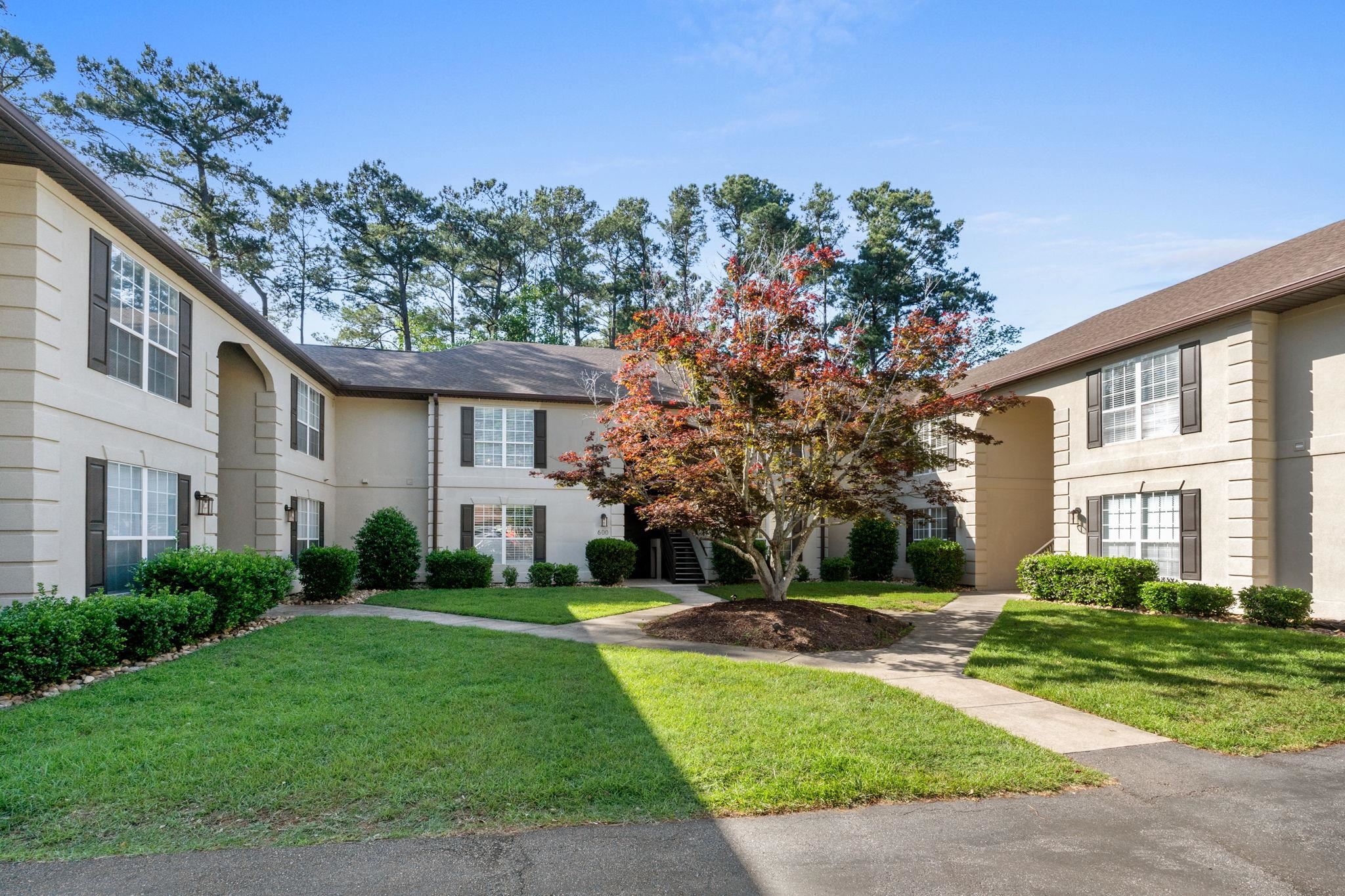 611 Pipers Ln. Unit: 611