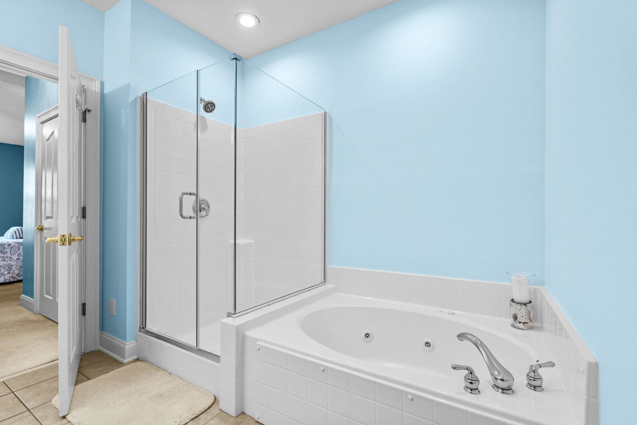 6203 Catalina Dr. Unit: 834