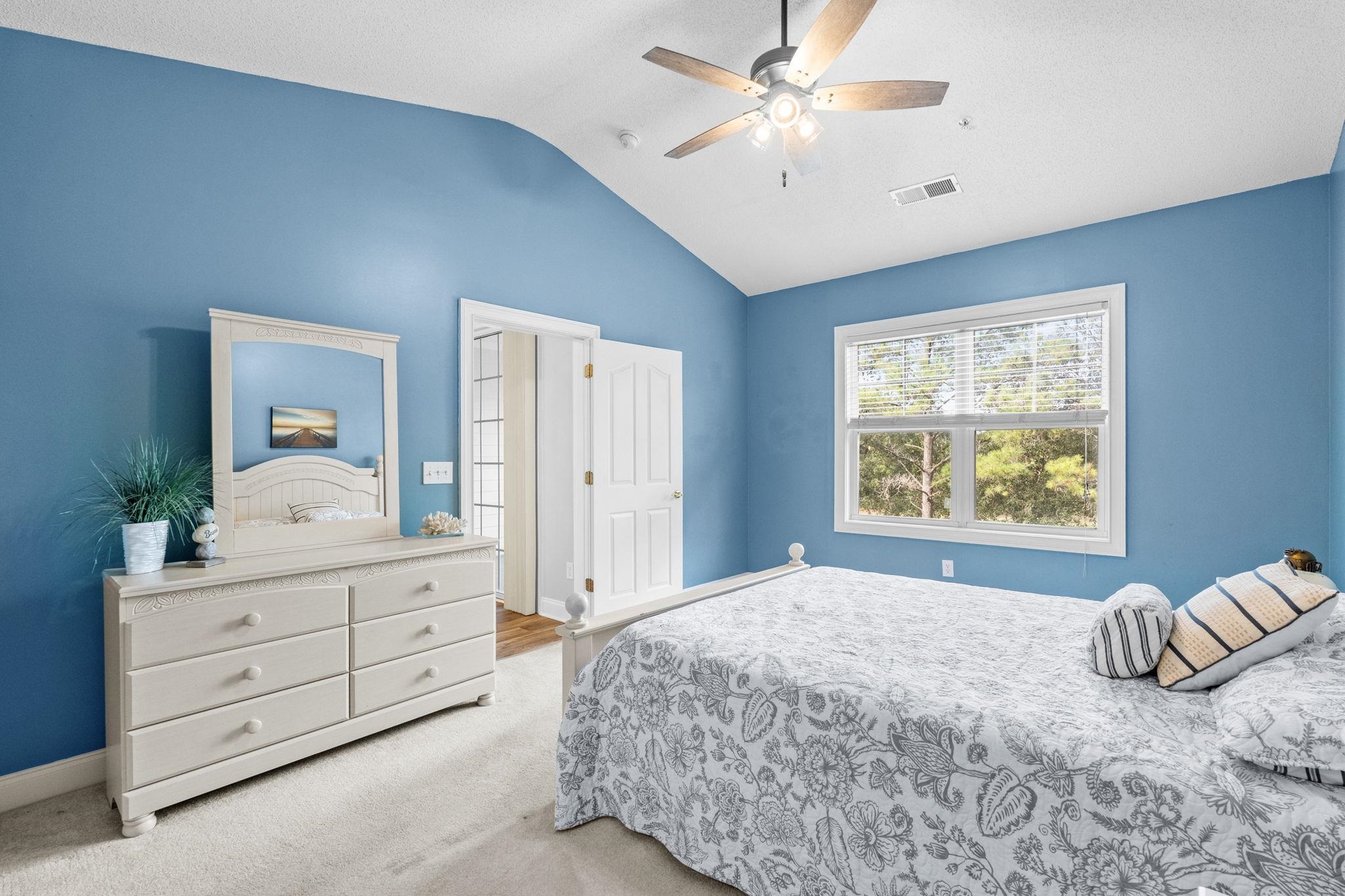 6203 Catalina Dr. Unit: 834