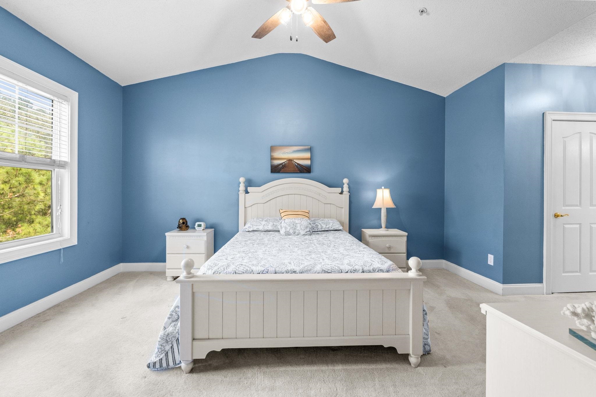 6203 Catalina Dr. Unit: 834