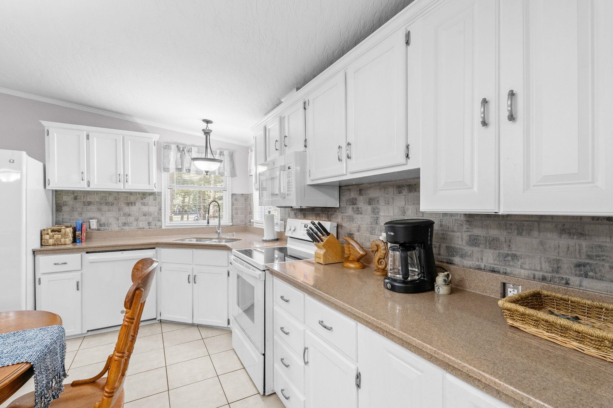 245 Bear Grass Rd. E