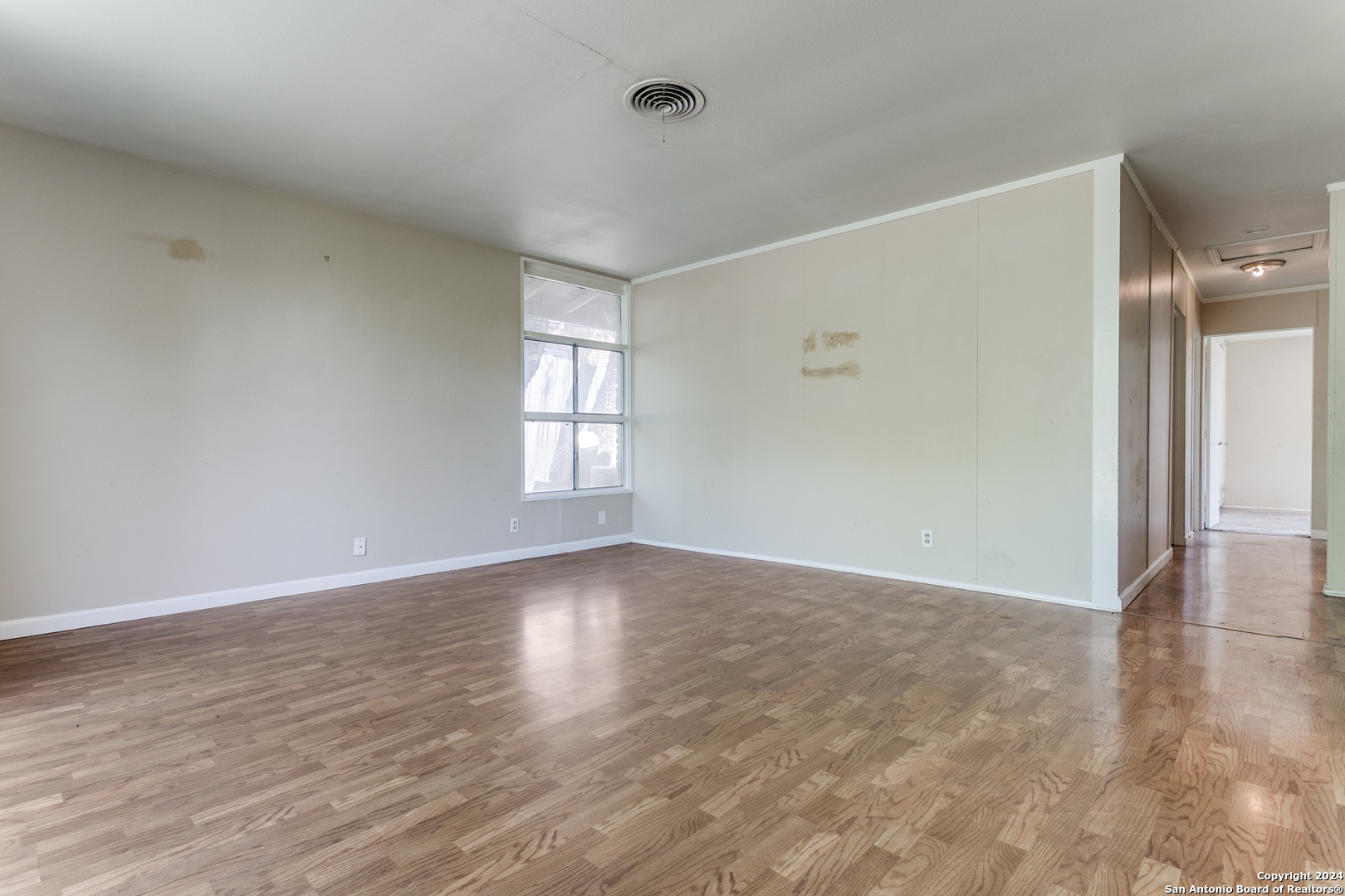 4411 EISENHAUER RD