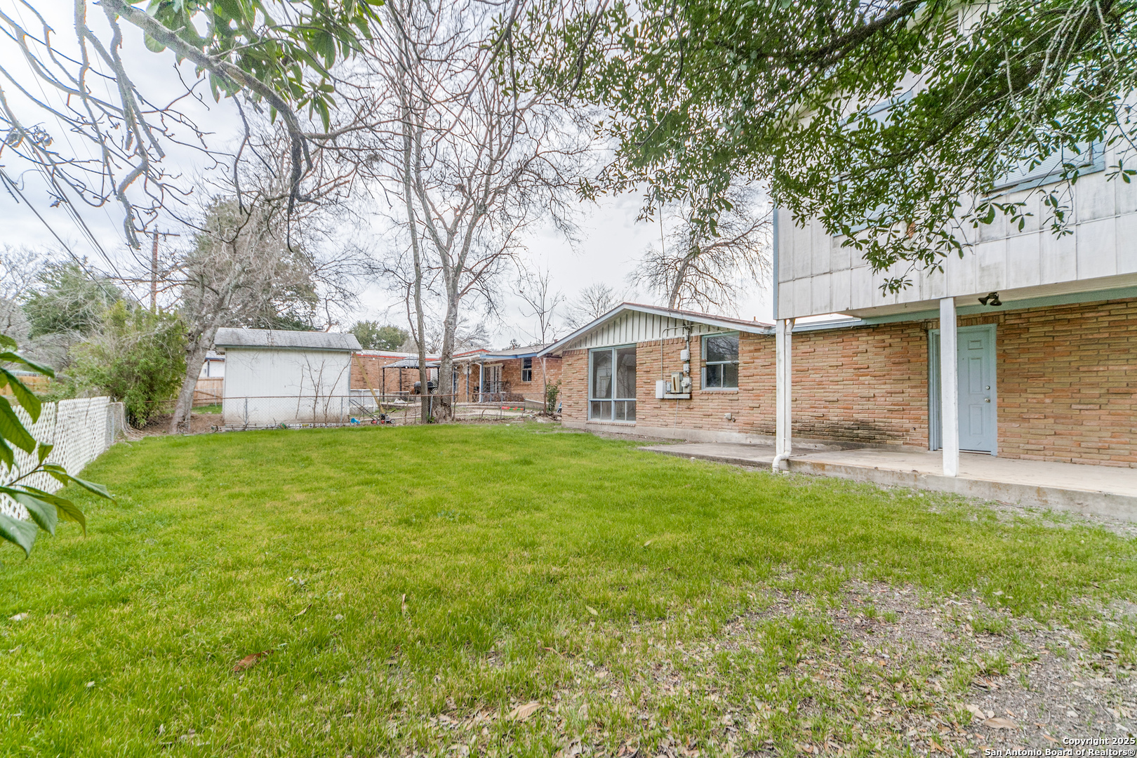 4411 EISENHAUER RD