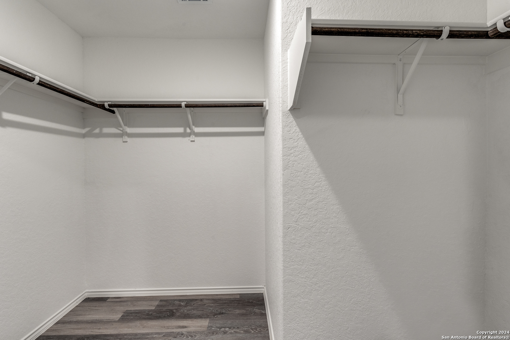 5835 ANTONIO PL
